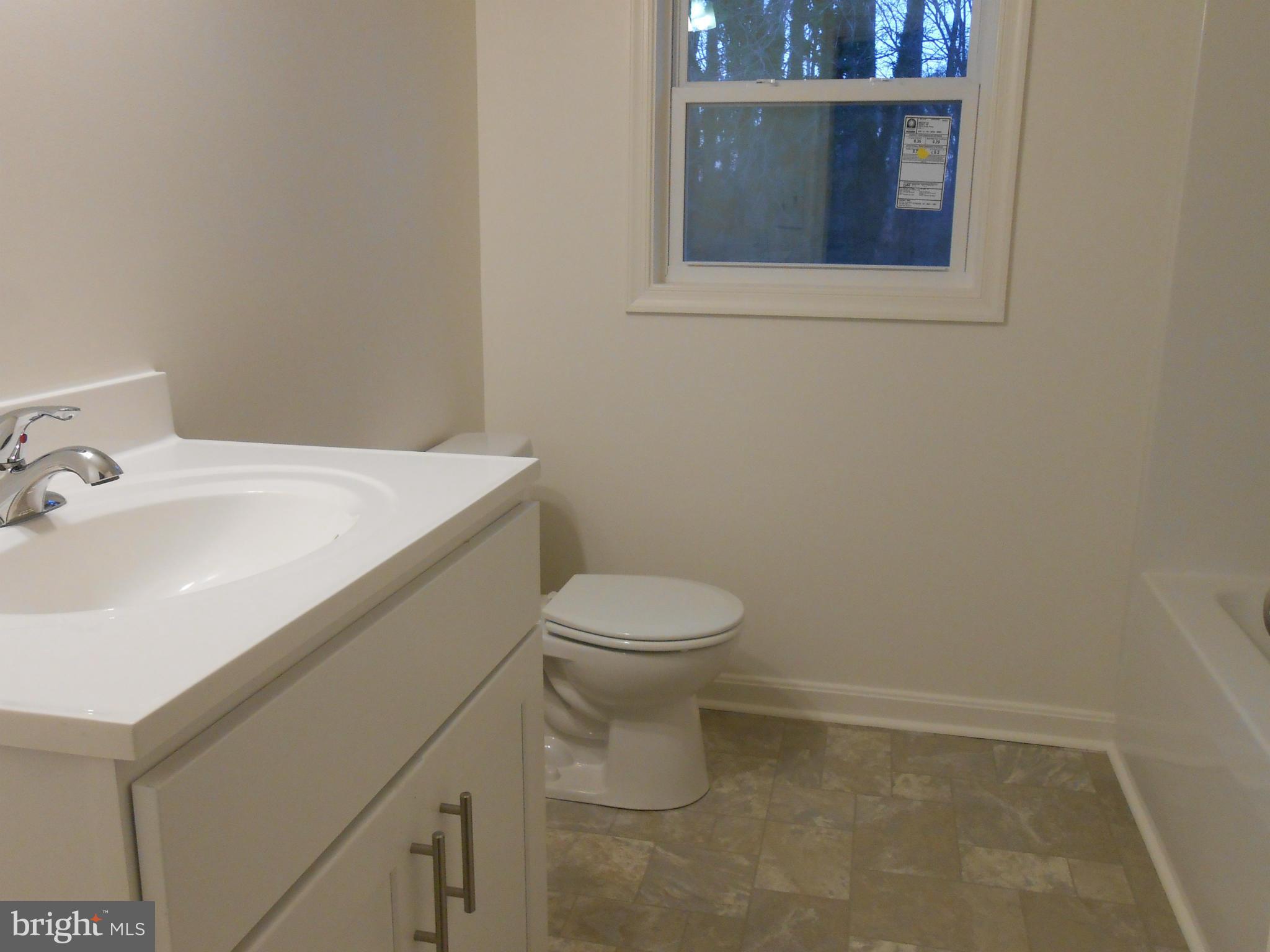 HOLLYWOOD SHORES - Residential