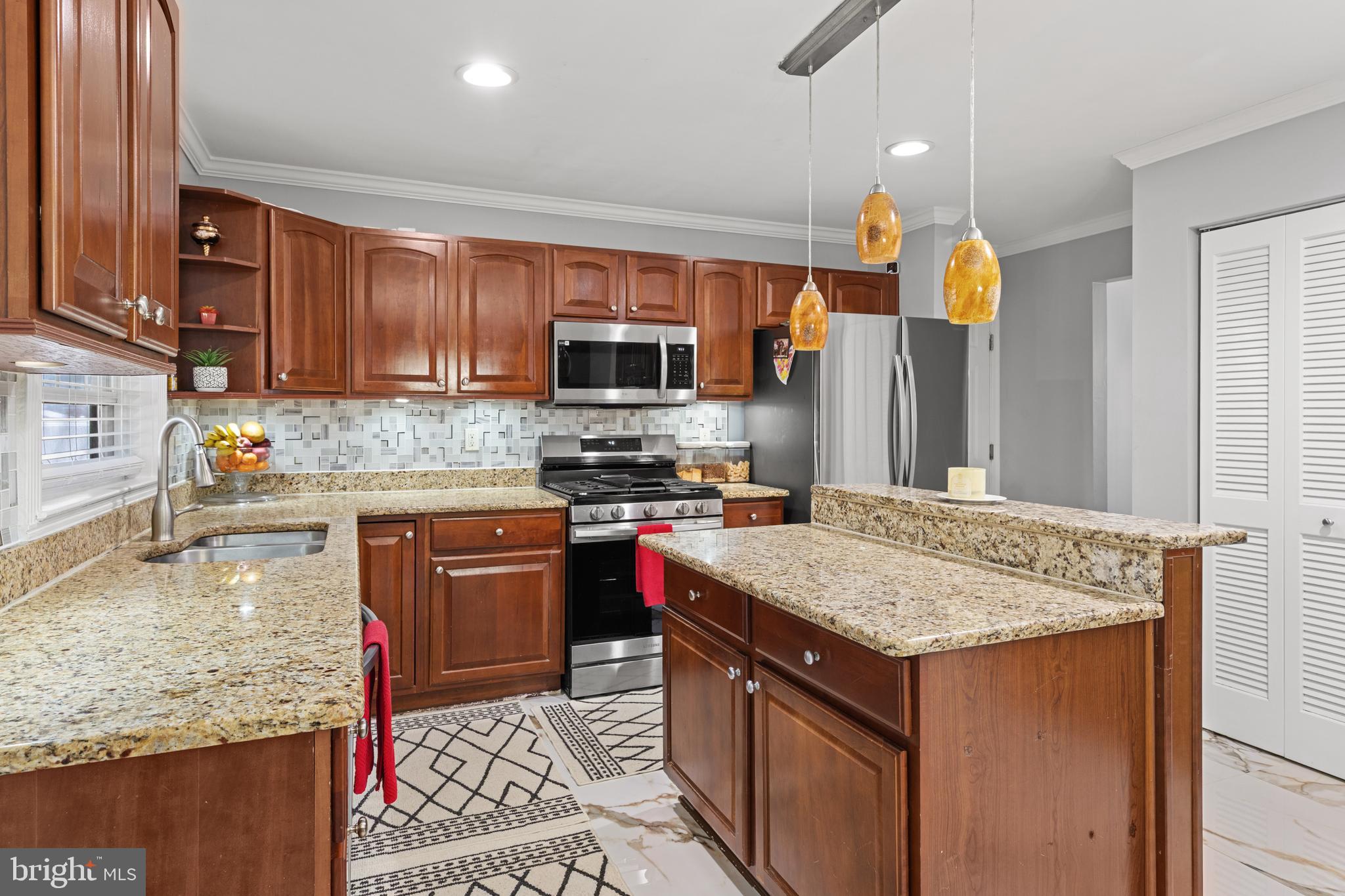 BRIDGEWOOD ESTATES - Residential