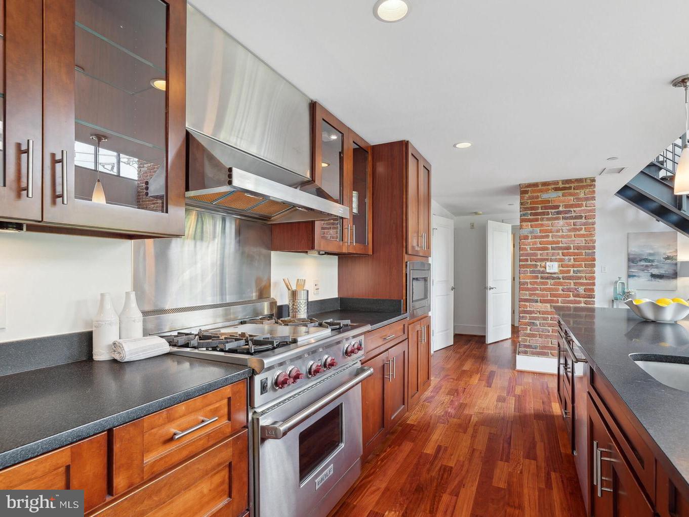 THE WOOSTER AND MERCER LOFTS - Residential