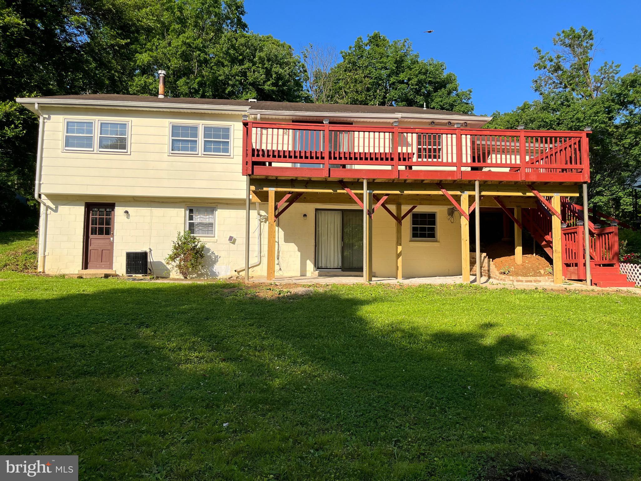 OLD CREEK ESTATES - Residential