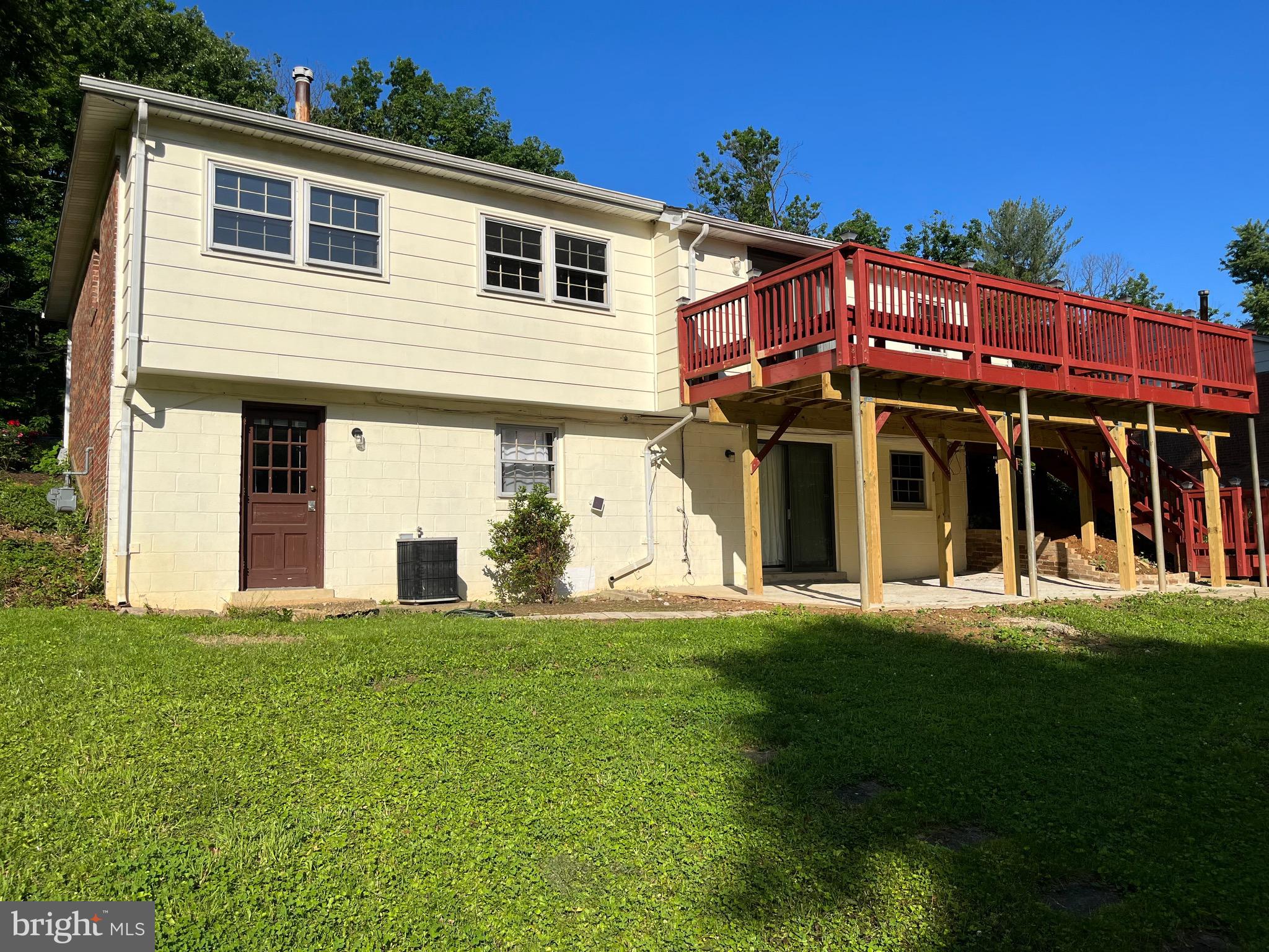 OLD CREEK ESTATES - Residential