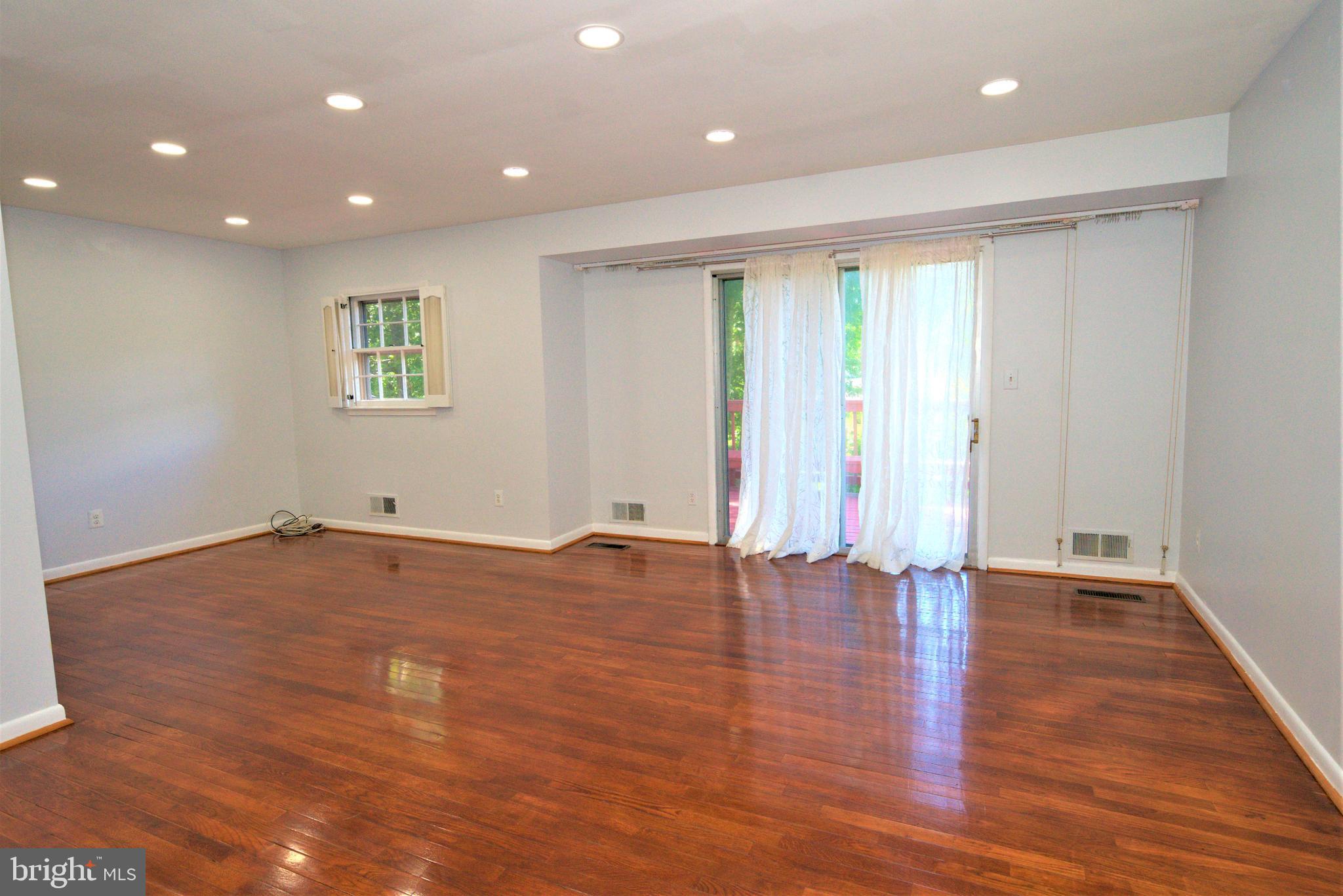 OLD CREEK ESTATES - Residential