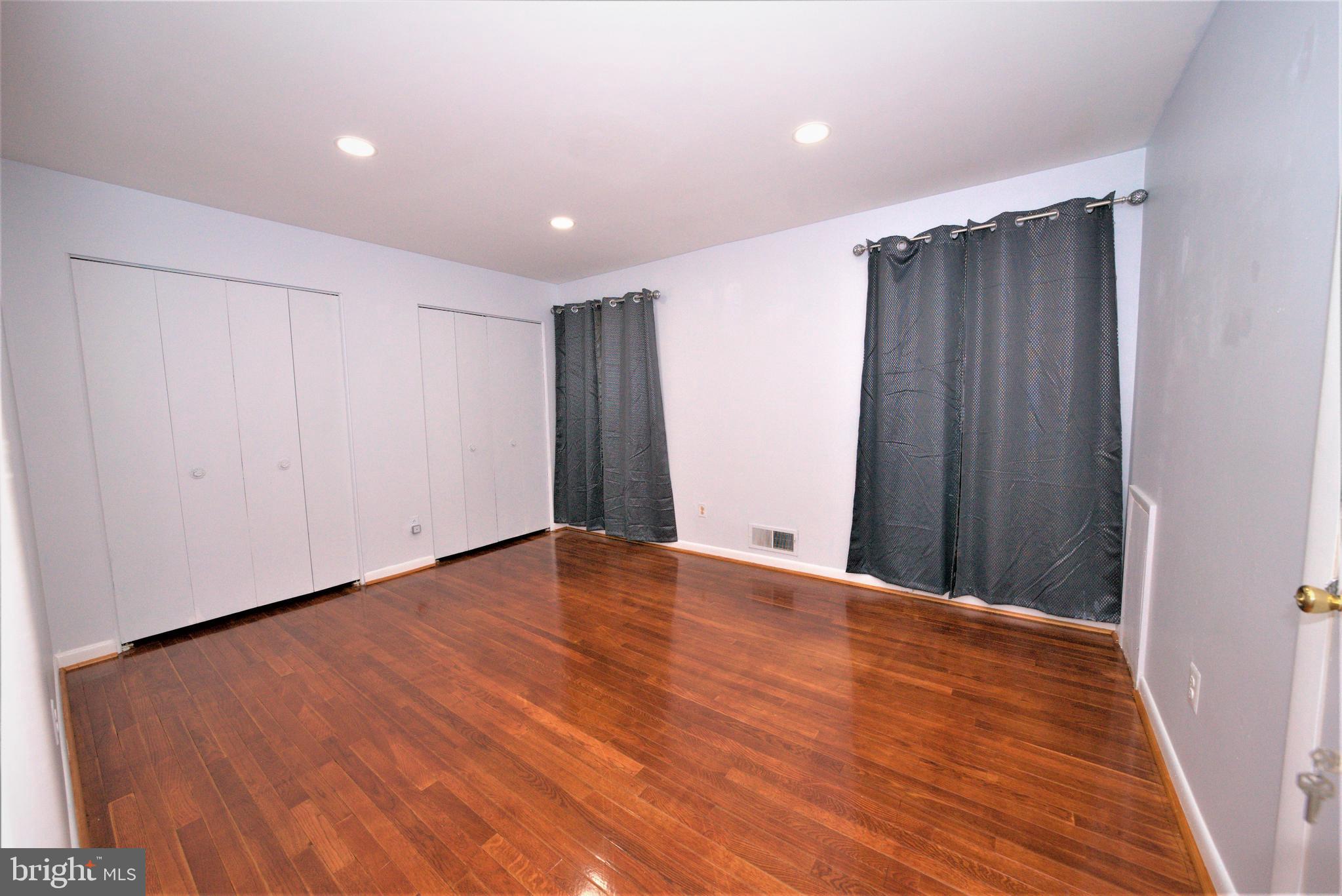 OLD CREEK ESTATES - Residential