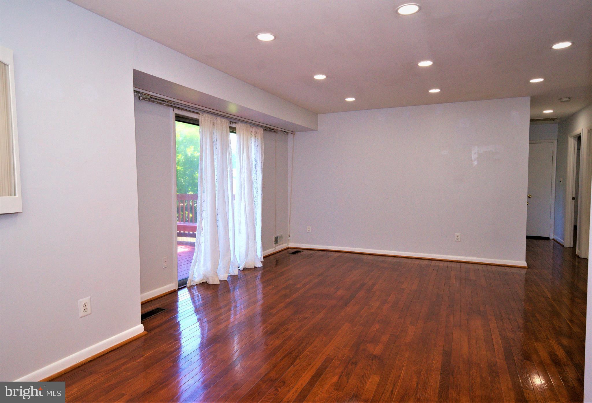 OLD CREEK ESTATES - Residential