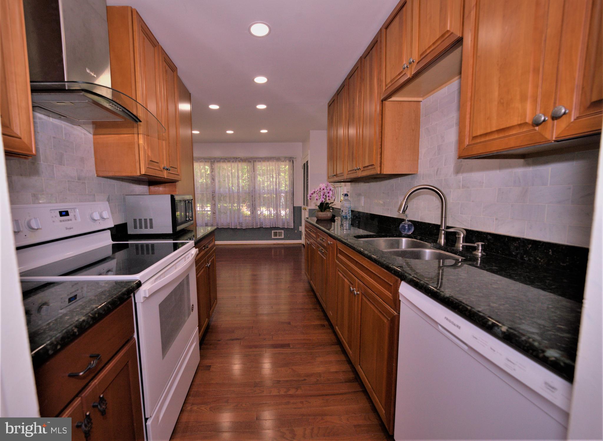 OLD CREEK ESTATES - Residential