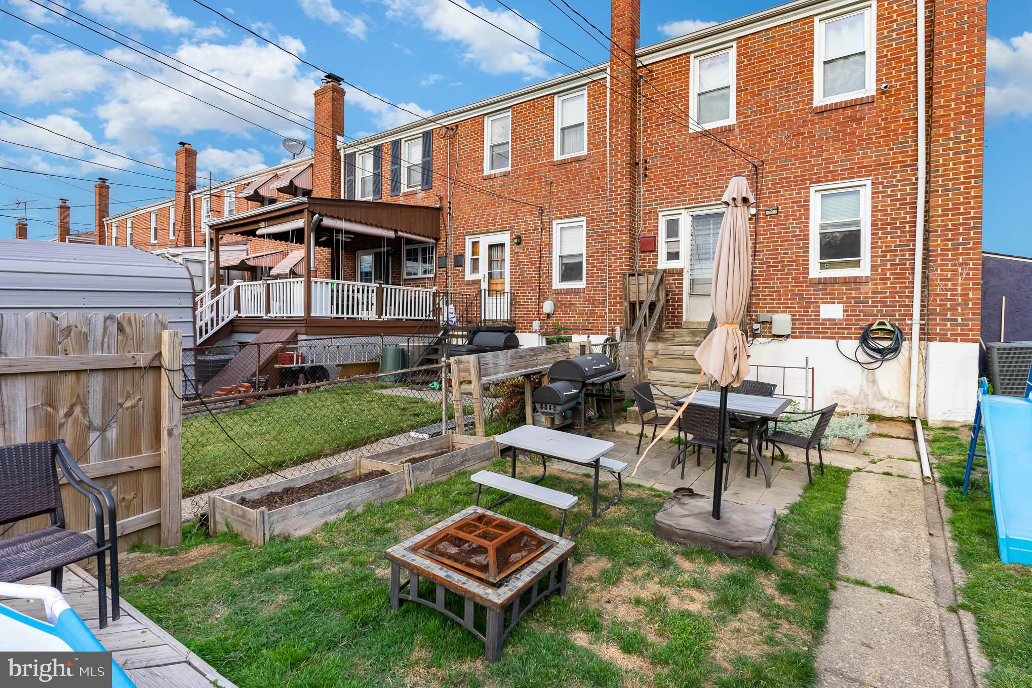 NORTH POINT VILLAGE - Residential