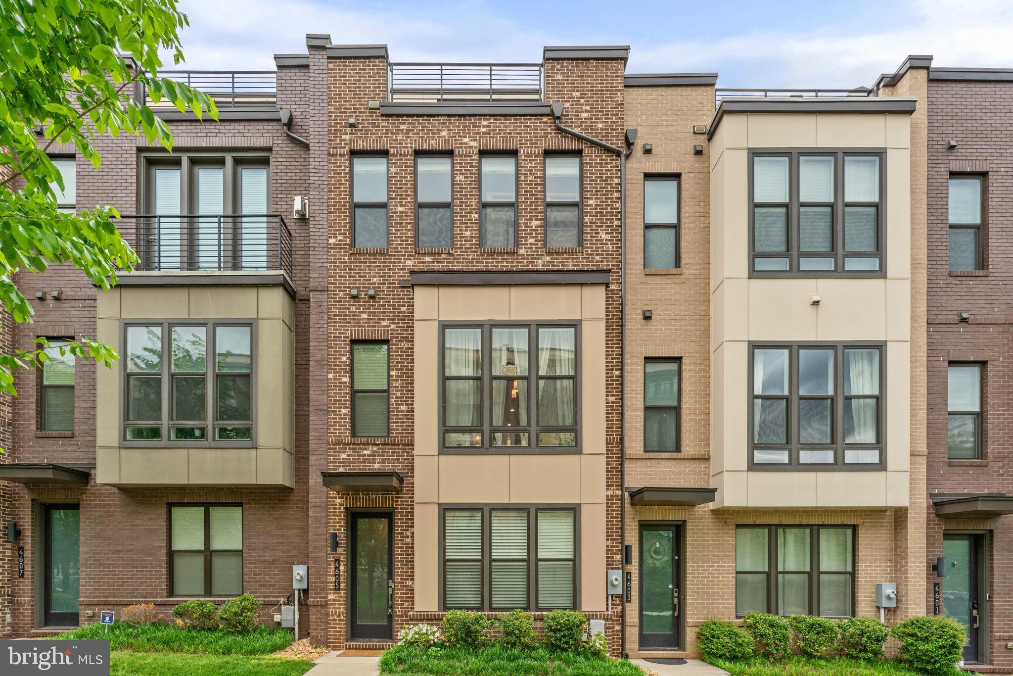 $20,000 in Upgrades!!
Premium washer and dryer, recess lights throughout, Tesla outlet, no visible wires, finished garage, black accessories throughout, gorgeous island light fixture, ceiling fans in every room, sensor activated kitchen faucet, etc.
Stunning Like-New Townhome in Commonwealth Place at Westfields!
This beautifully maintained Newbrook Virginian model, offering 4 bedrooms, 4.5 baths, and four levels of finished living space designed with style and comfort in mind.
Step inside to find neutral tones and modern, high-end finishes that create the perfect canvas for your personal touch. The entry-level features a full bedroom with en-suite bath—ideal as a guest suite, home office, or private retreat—along with access to the spacious two-car garage.
The main level is a showstopper with its open-concept layout, sun-drenched living spaces, and a gourmet kitchen at the heart of it all—complete with quartz countertops and backsplash, stainless steel appliances, and sleek white cabinetry. This floor also includes a dining area, a living room with balcony access, and a convenient powder room.
Upstairs, you'll find two generously sized bedrooms, each with en-suite baths and walk-in closets, as well as a laundry area for added ease.
The top-level terrace floor is a flexible space ready to fit your lifestyle—whether it’s a 4th bedroom, home office, or bonus room—with a full bath and direct access to a private rooftop terrace, perfect for entertaining or unwinding.
Located just steps from The Field at Commonwealth Plaza with stores like Wegmans, South Block, Chipotle, Peet's Coffee, and more. This townhome is the perfect blend of luxury, location, and lifestyle!
