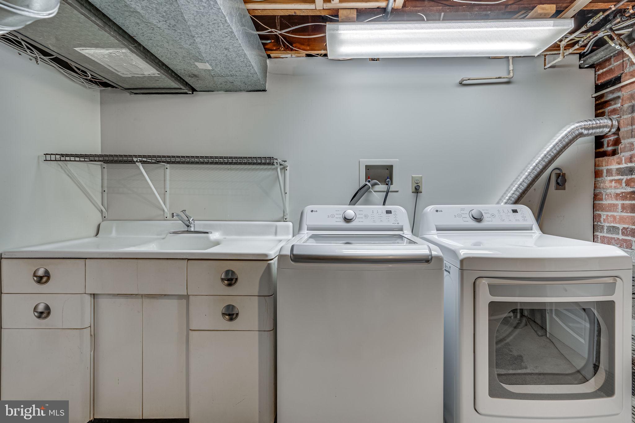 DEL RAY - Residential Lease