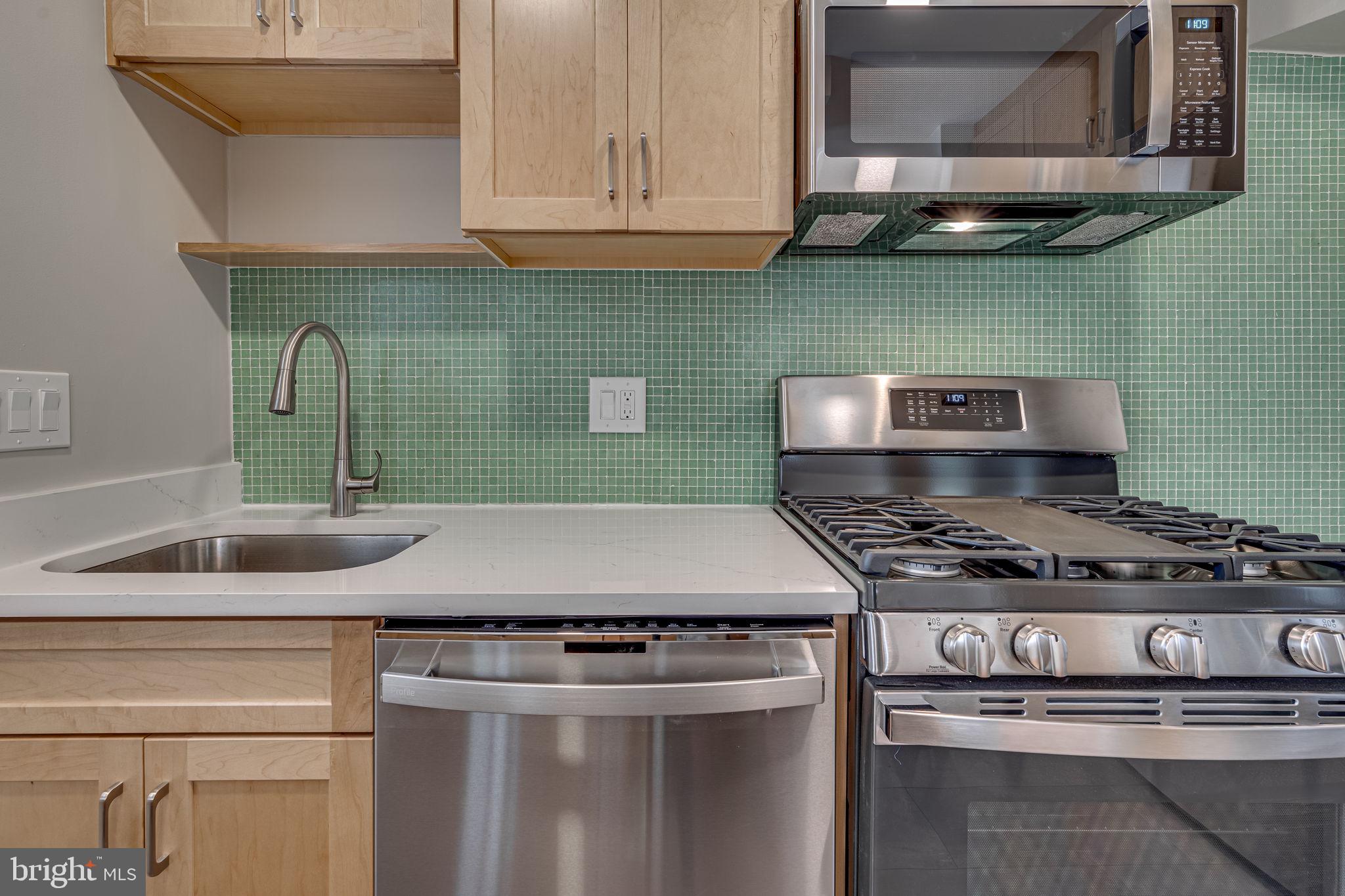 DEL RAY - Residential Lease