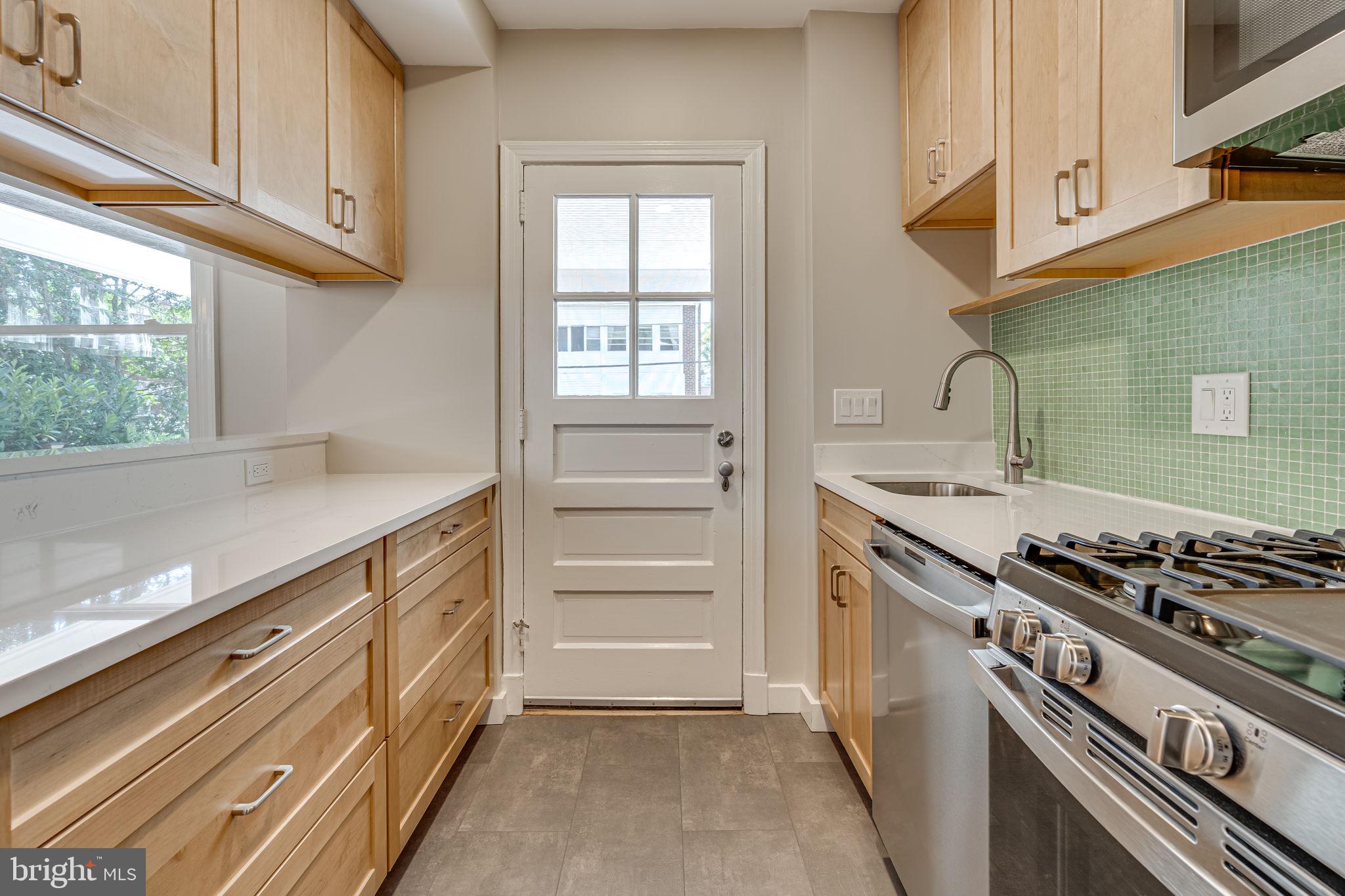 DEL RAY - Residential Lease