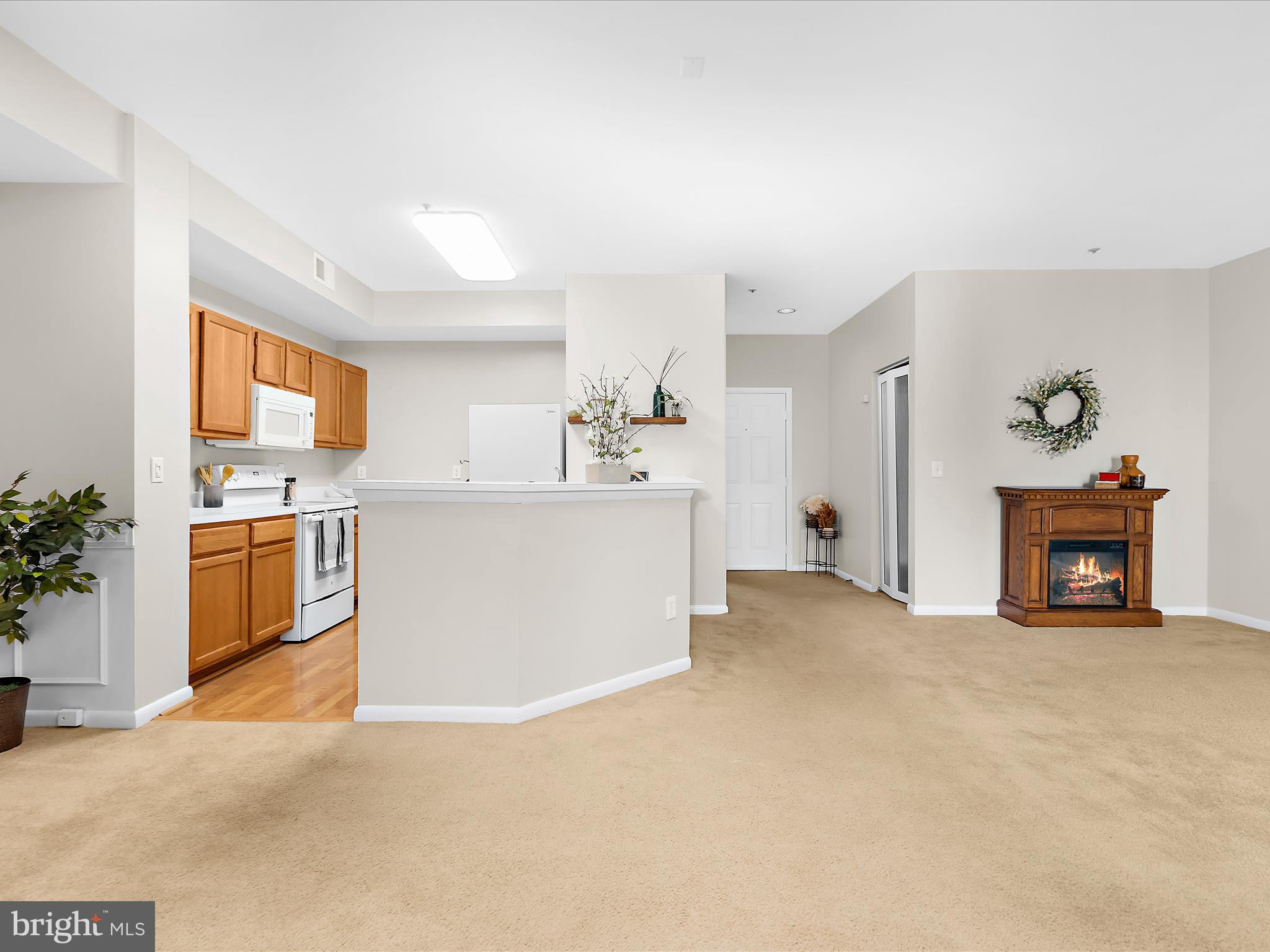 ANNAPOLIS OVERLOOK - Residential