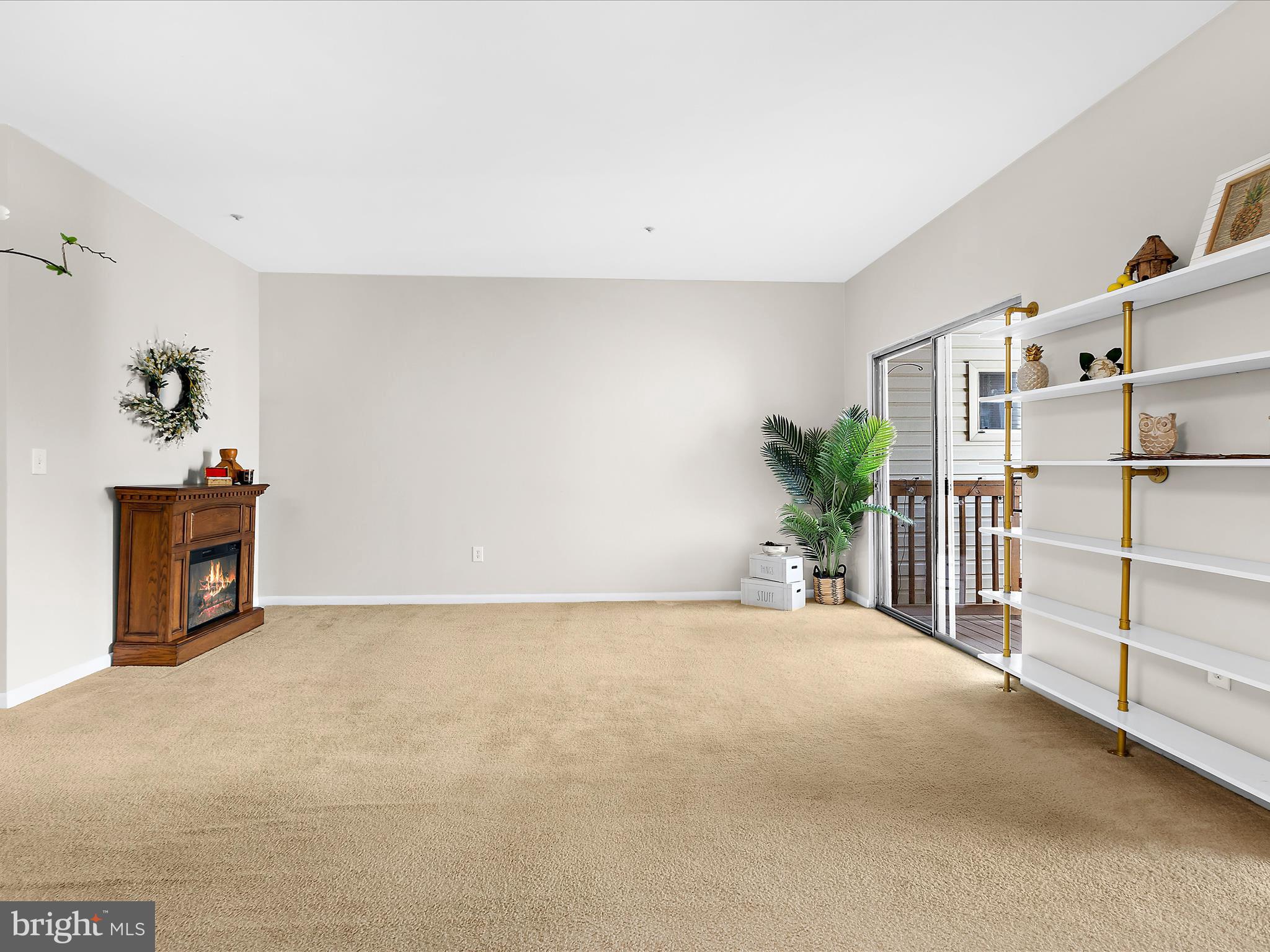 ANNAPOLIS OVERLOOK - Residential