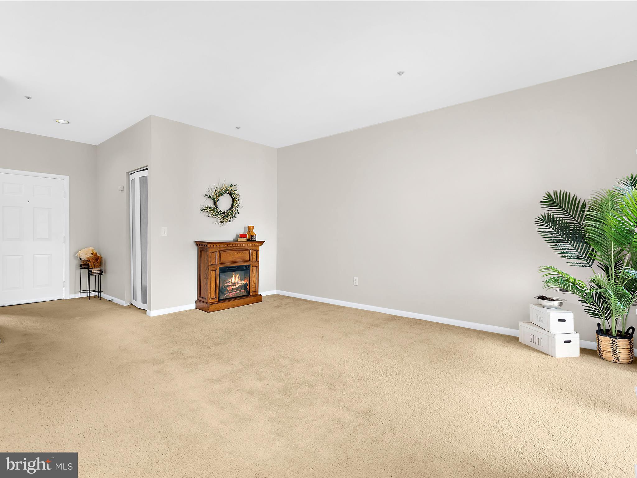 ANNAPOLIS OVERLOOK - Residential