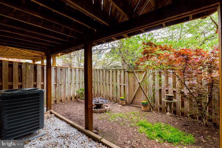 ASHBURN FARM - Residential Lease