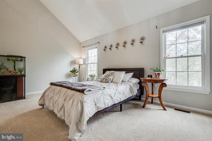 ASHBURN FARM - Residential Lease