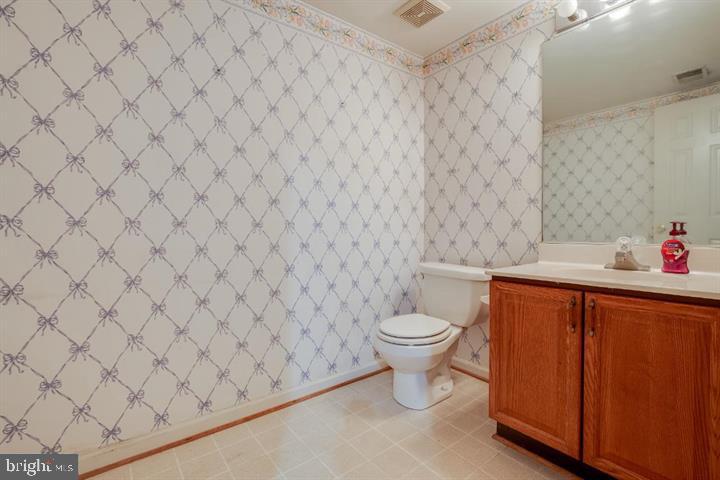 ASHBURN FARM - Residential Lease