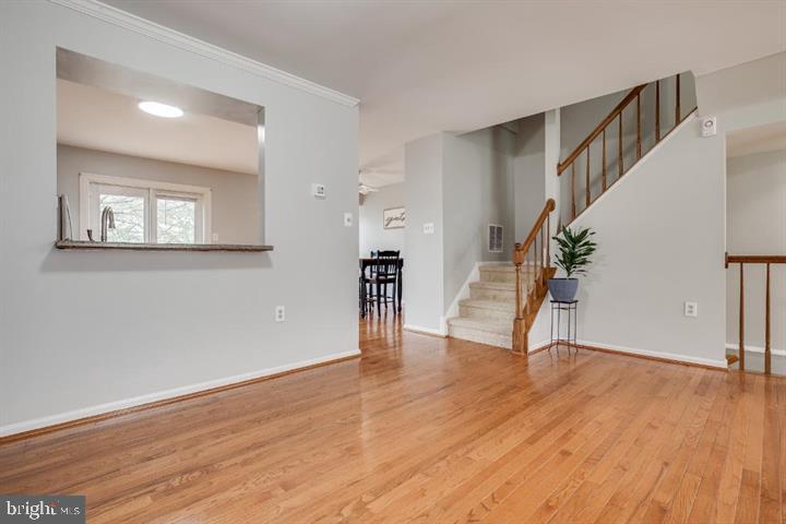 ASHBURN FARM - Residential Lease