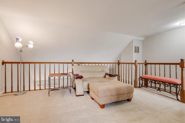 ASHBURN FARM - Residential Lease