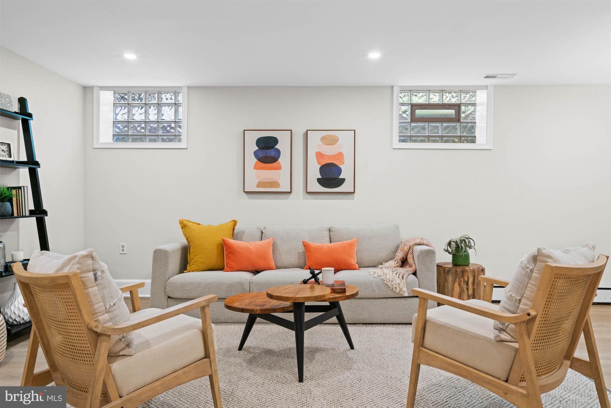 CHEVY CHASE VILLAGE - Residential