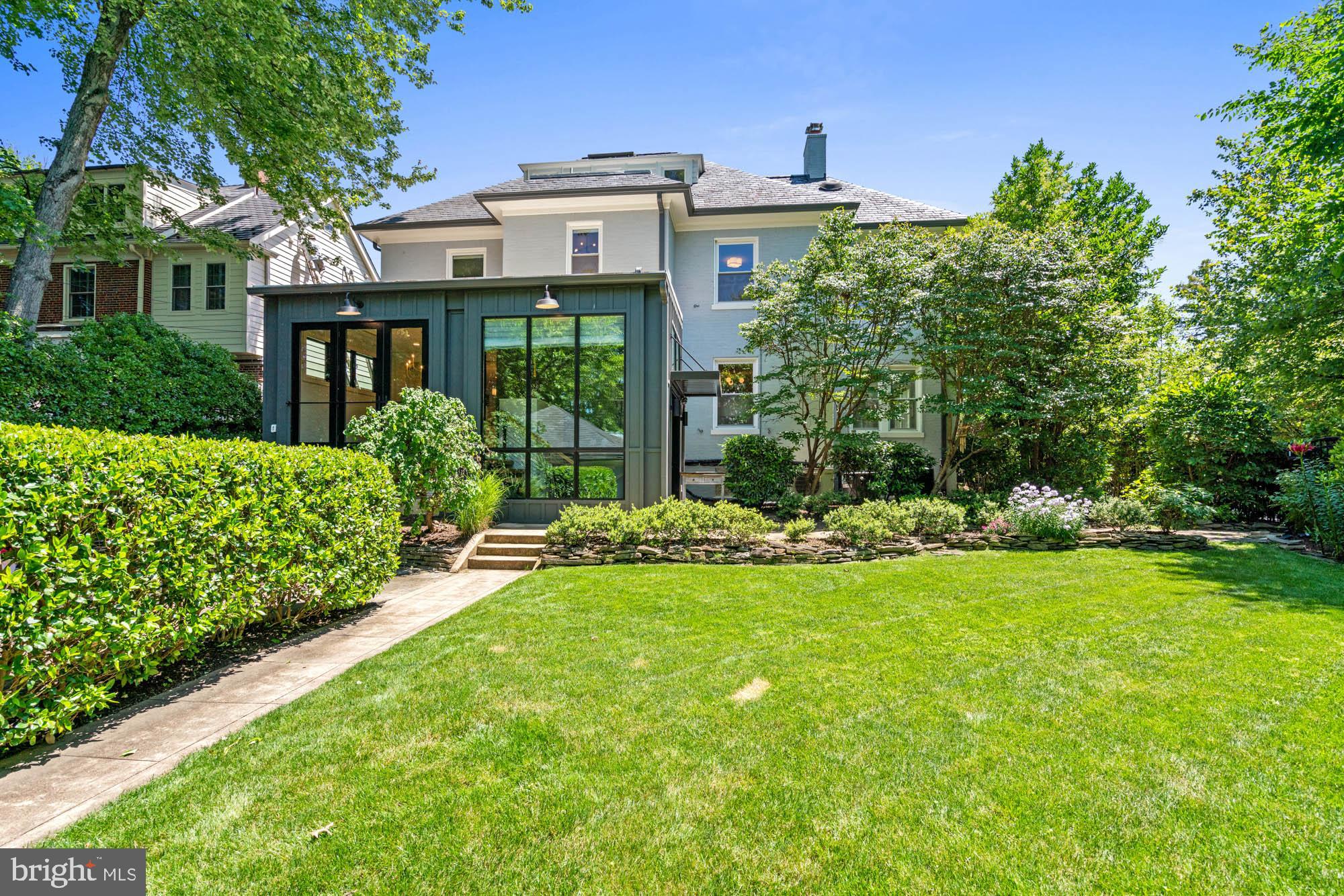 CHEVY CHASE VILLAGE - Residential