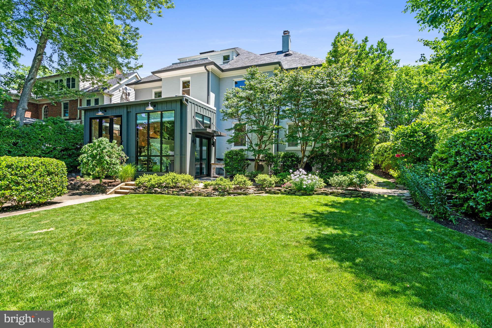 CHEVY CHASE VILLAGE - Residential