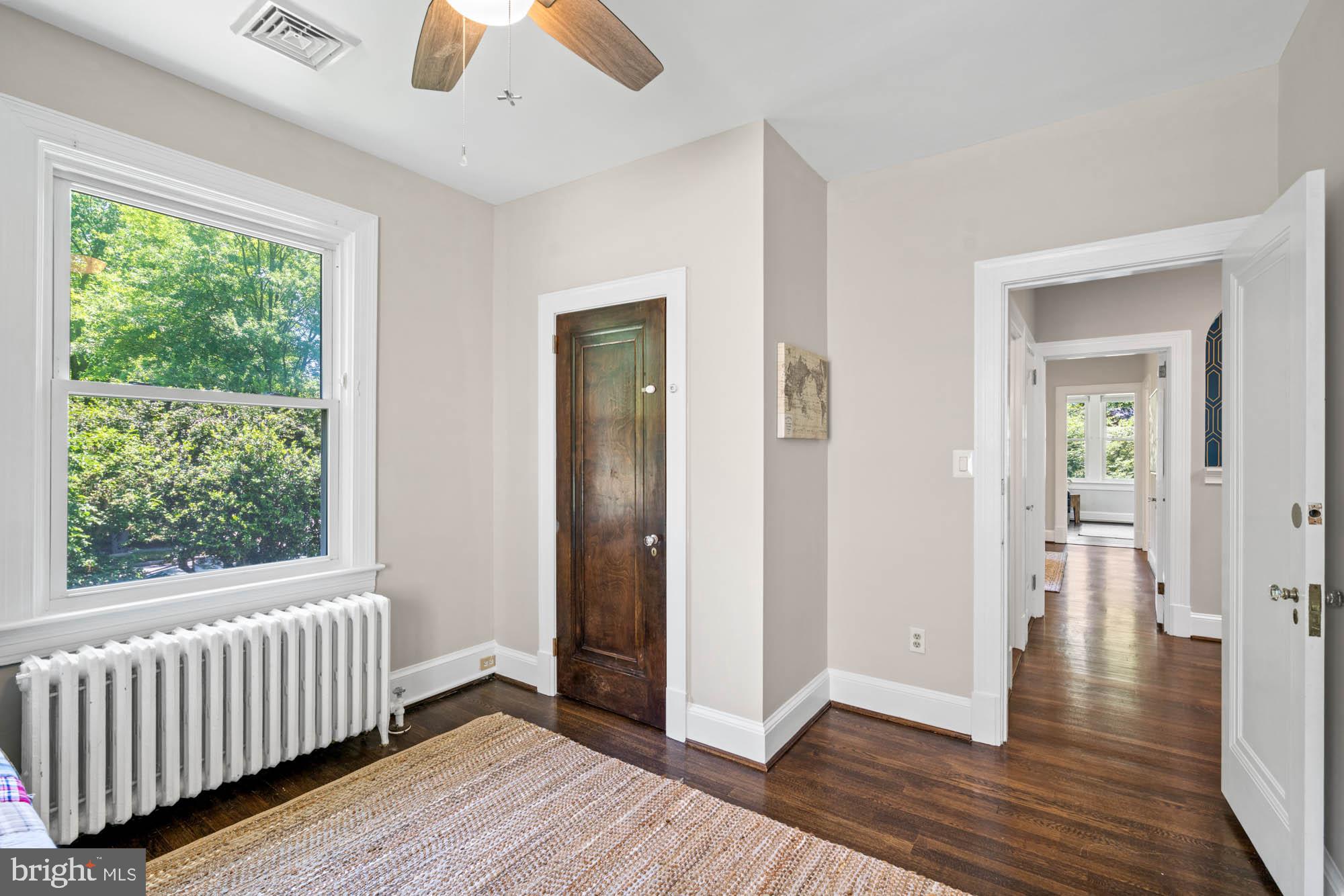 CHEVY CHASE VILLAGE - Residential