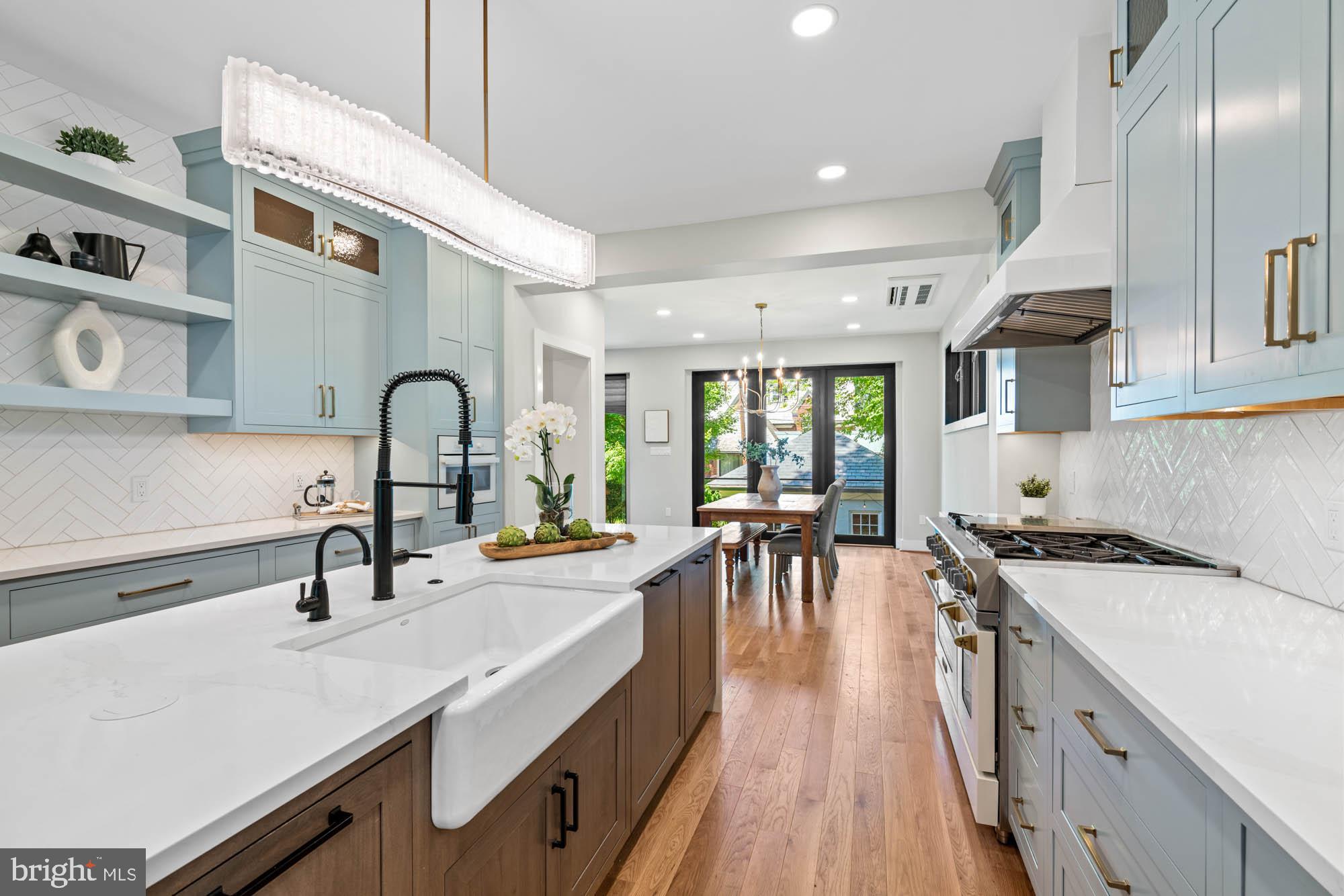 CHEVY CHASE VILLAGE - Residential