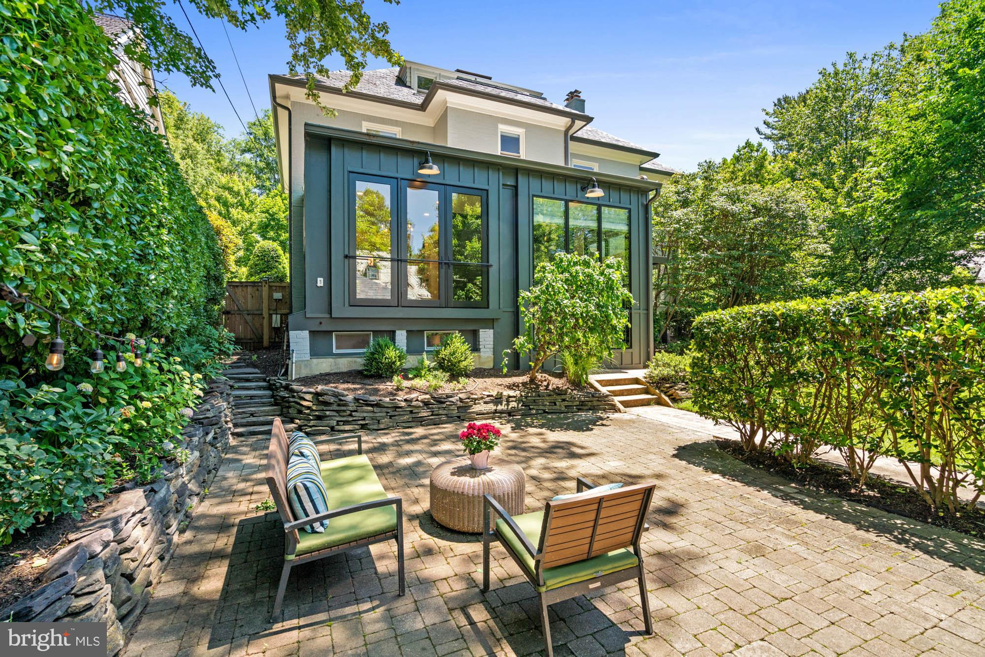 CHEVY CHASE VILLAGE - Residential