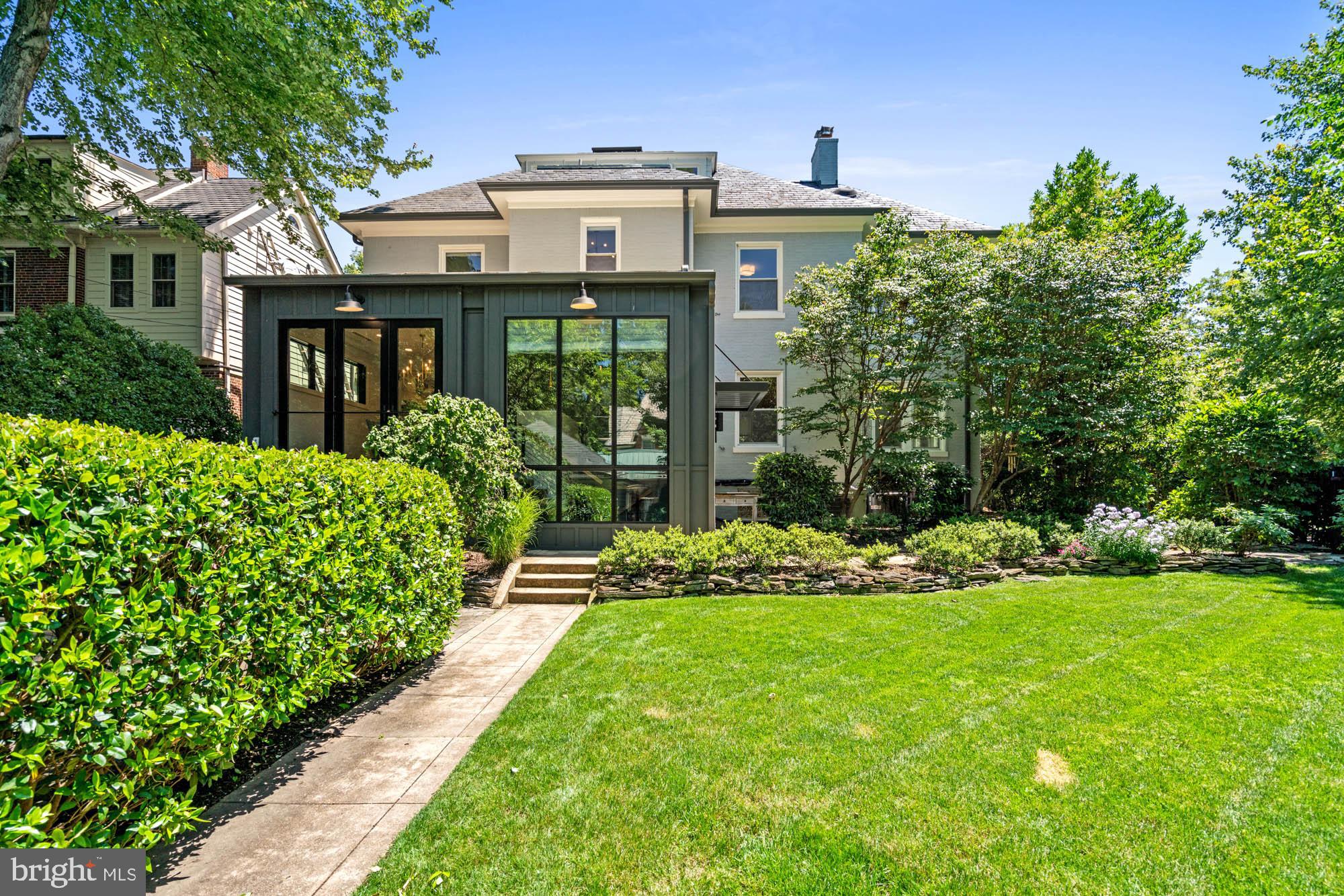 CHEVY CHASE VILLAGE - Residential