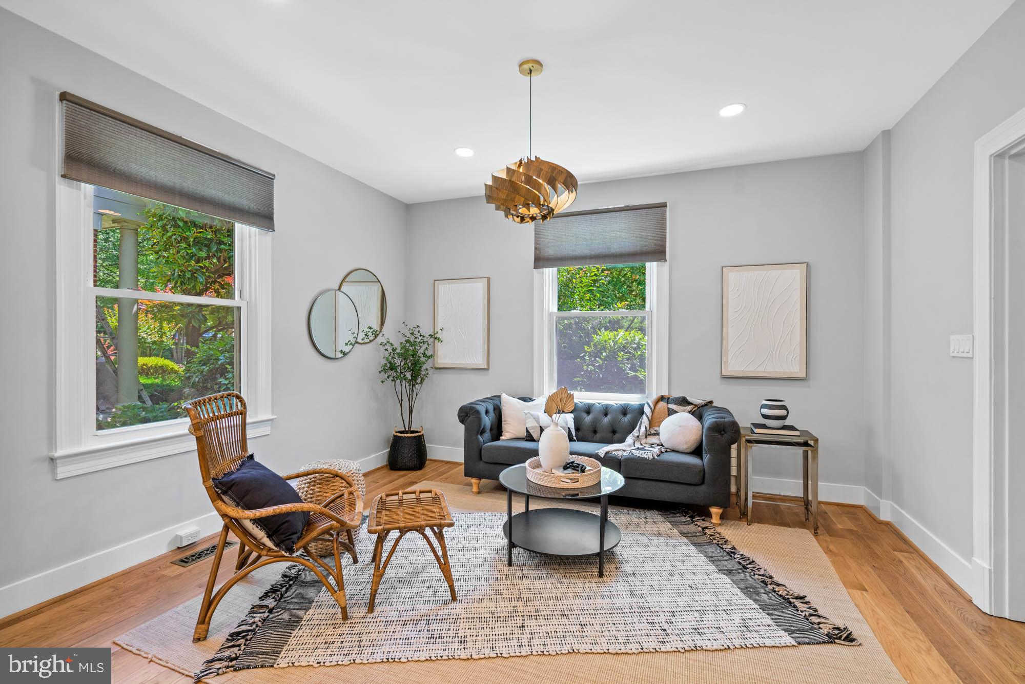 CHEVY CHASE VILLAGE - Residential