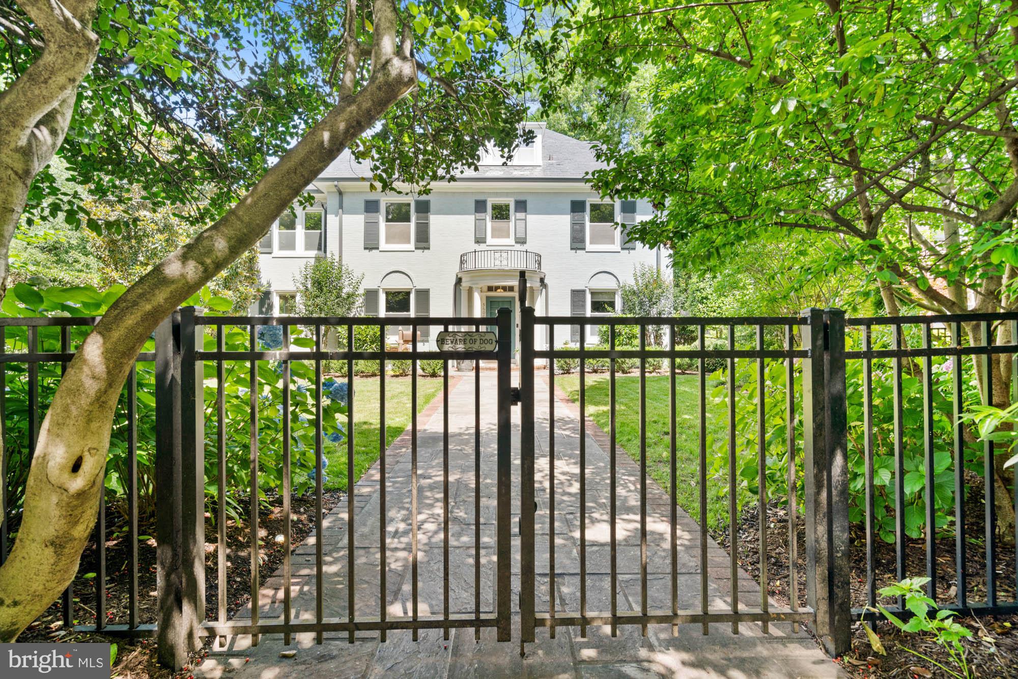 CHEVY CHASE VILLAGE - Residential