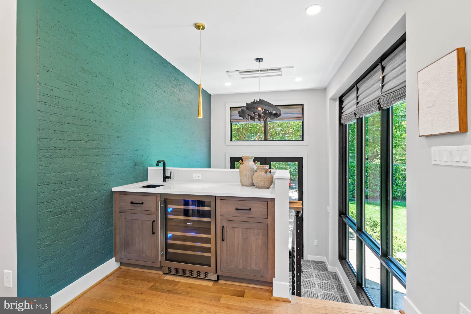 CHEVY CHASE VILLAGE - Residential