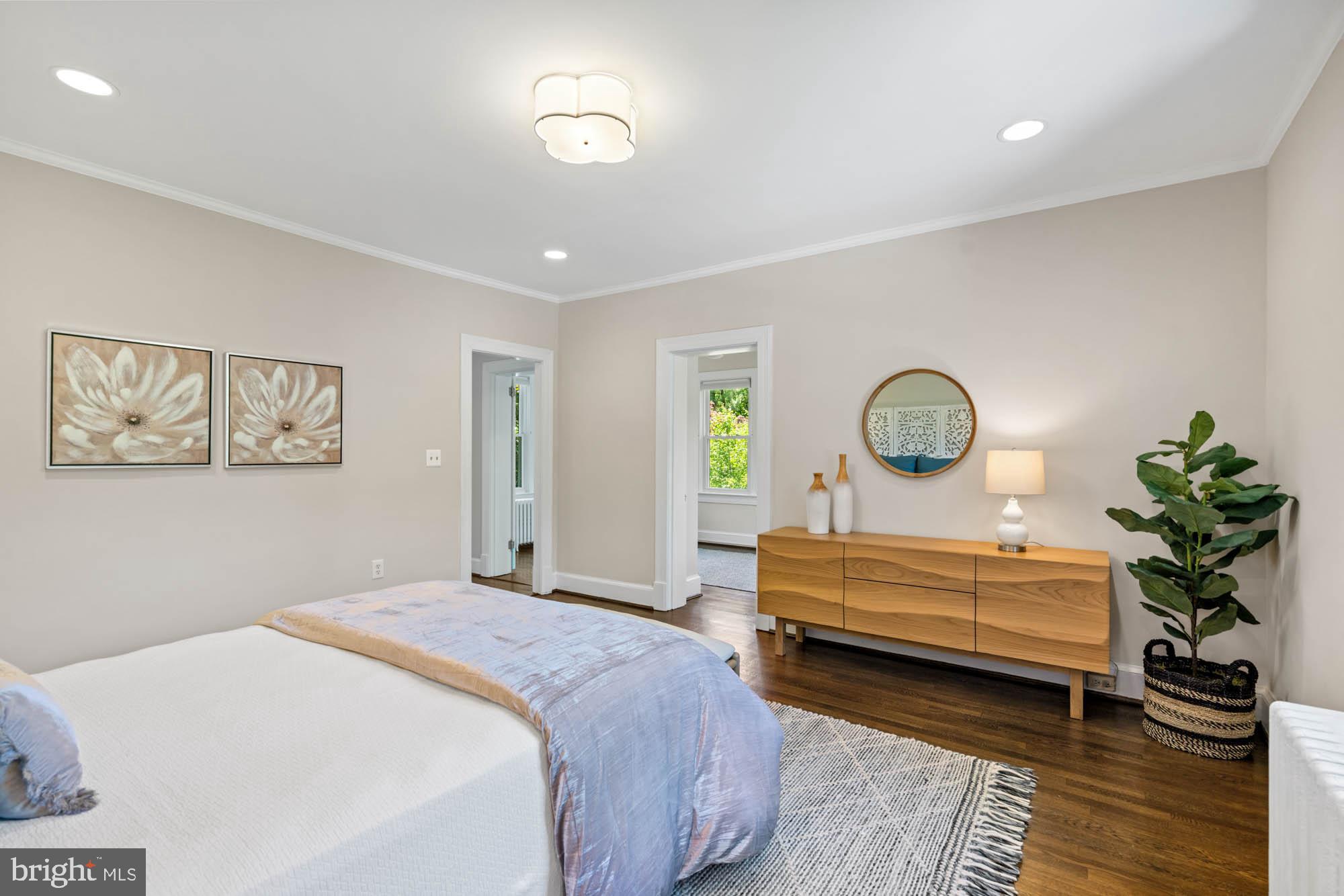 CHEVY CHASE VILLAGE - Residential