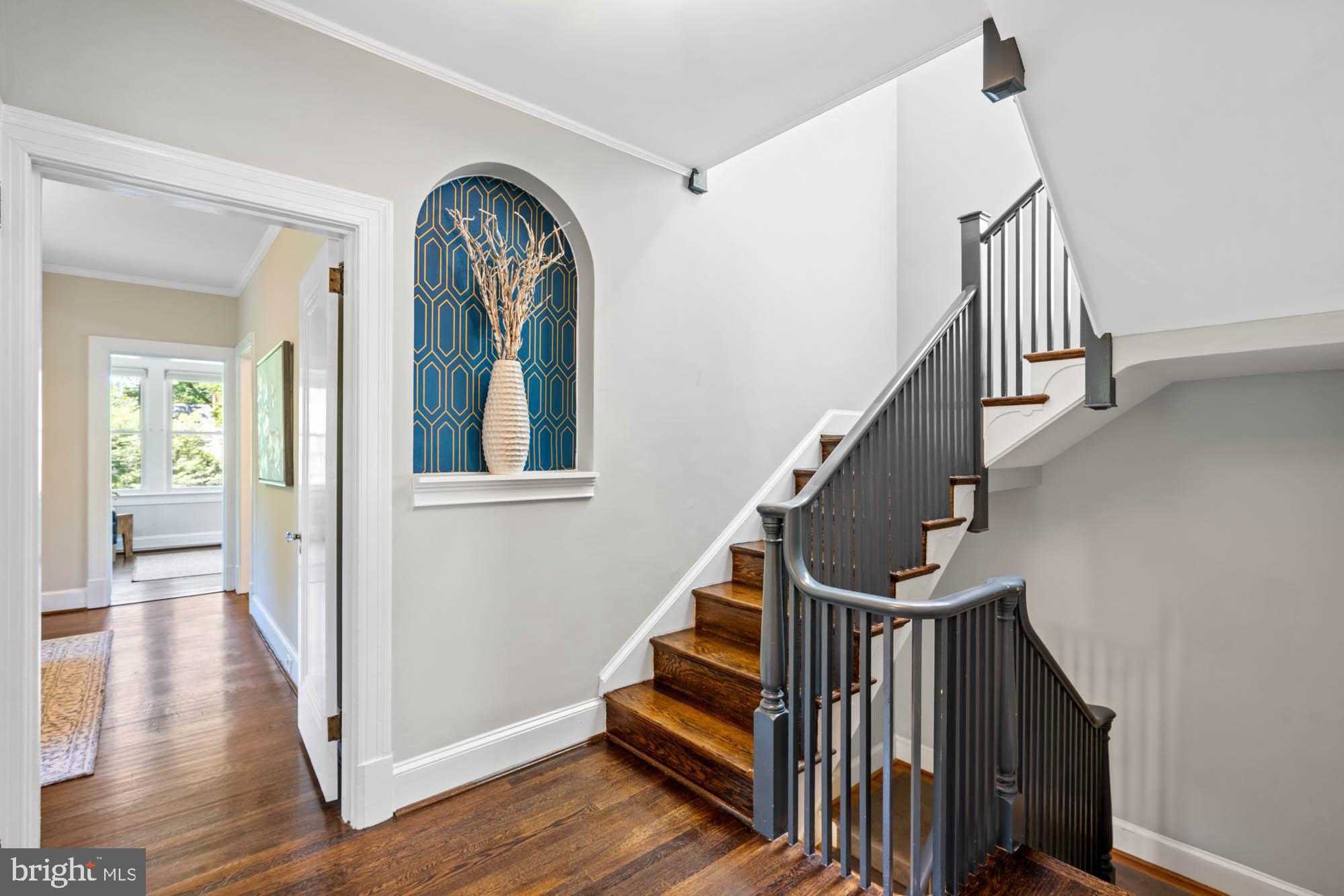 CHEVY CHASE VILLAGE - Residential