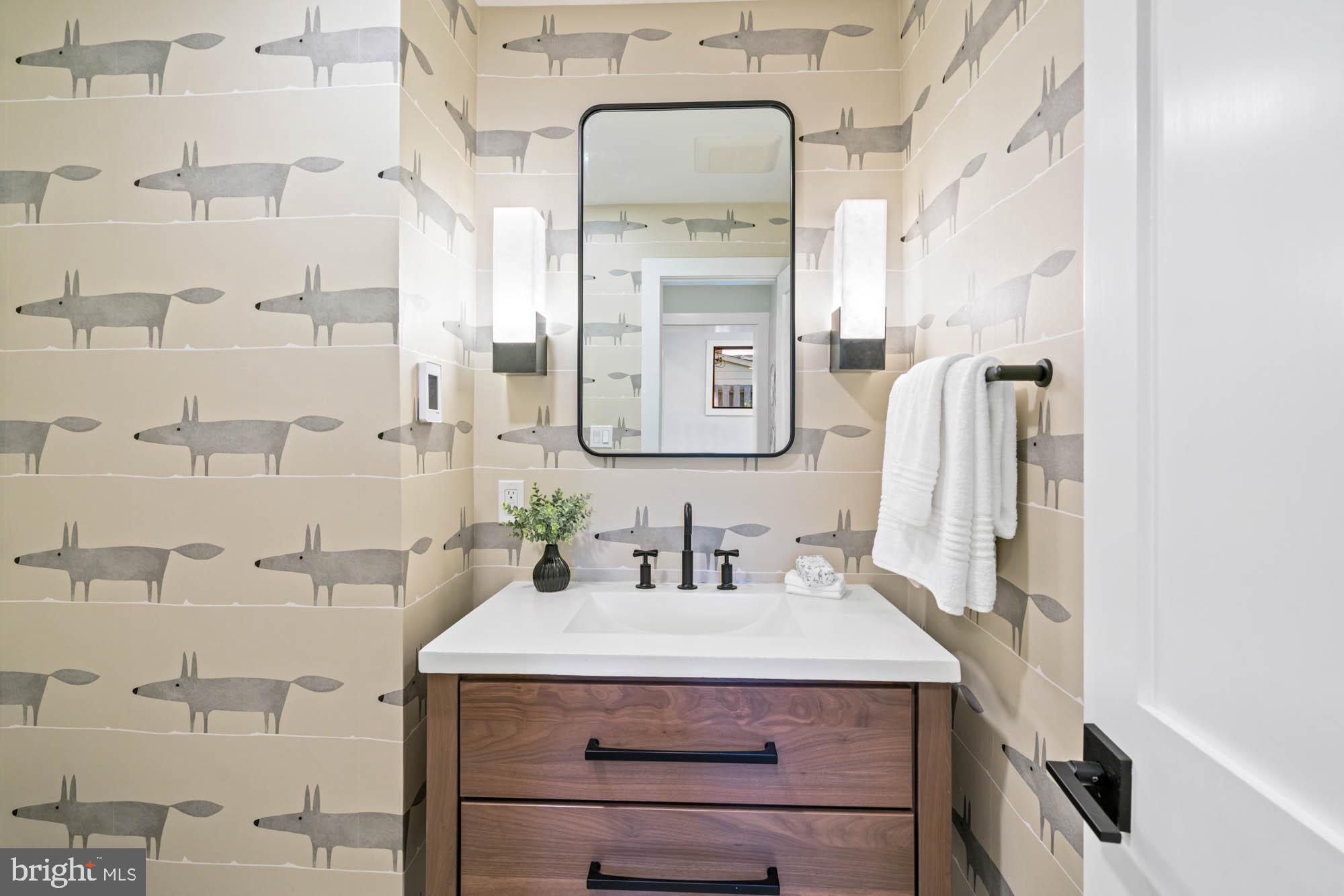 CHEVY CHASE VILLAGE - Residential