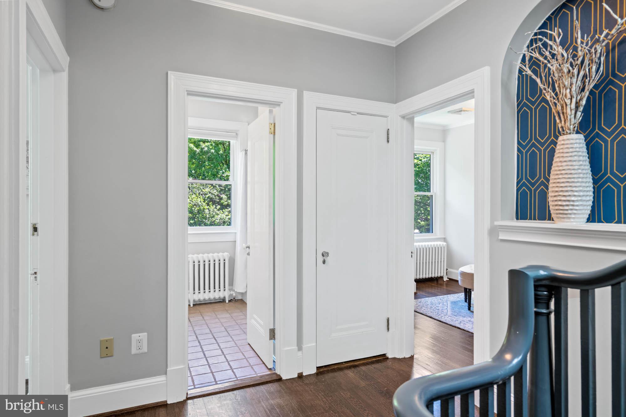 CHEVY CHASE VILLAGE - Residential