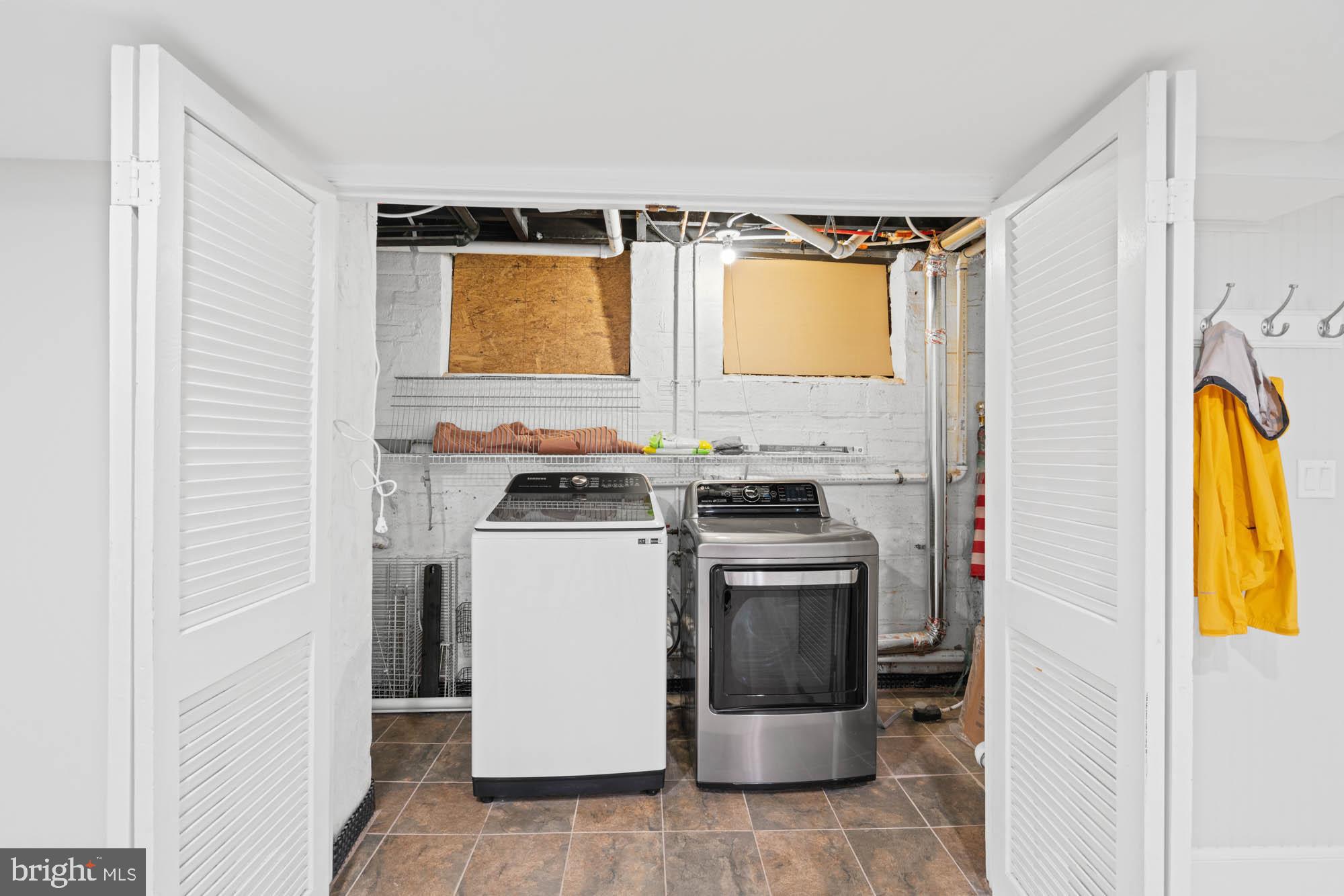 CHEVY CHASE VILLAGE - Residential