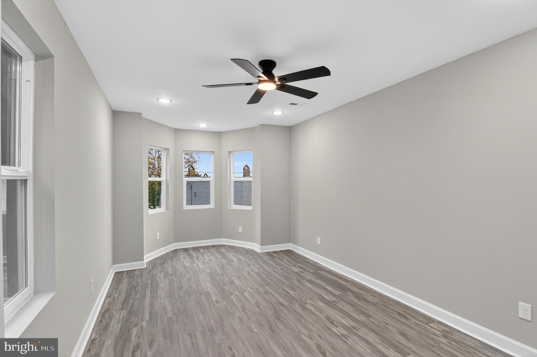 BROADWAY EAST - Residential