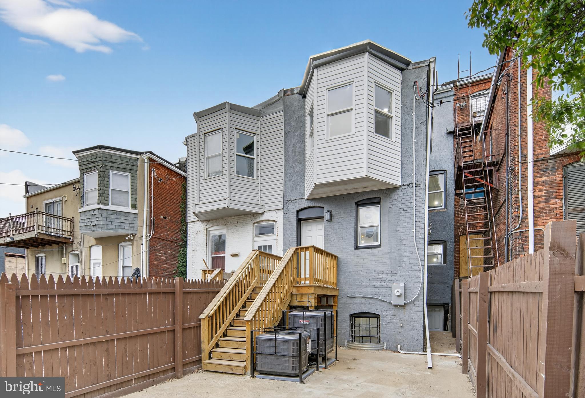 BROADWAY EAST - Residential