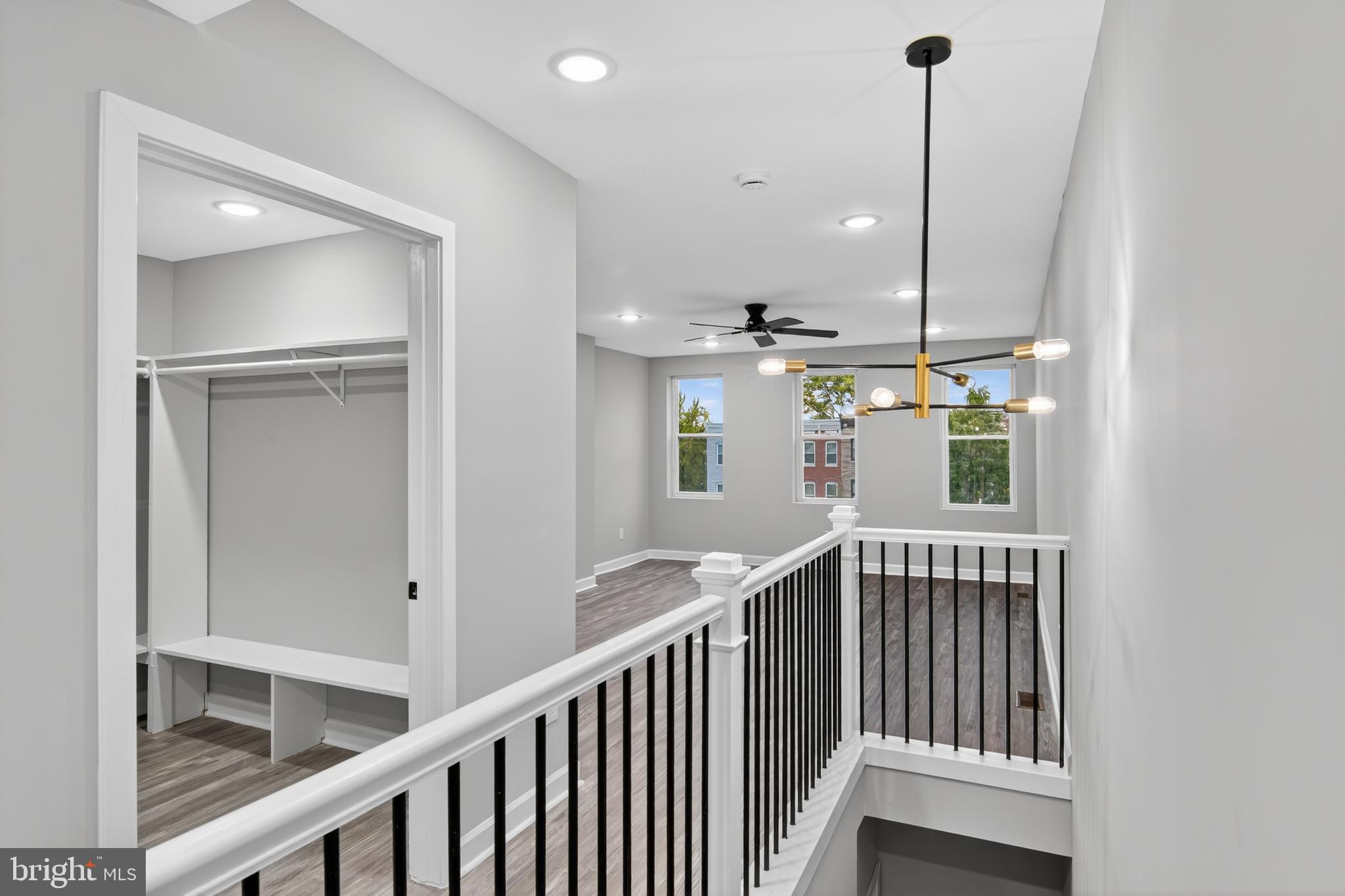 BROADWAY EAST - Residential