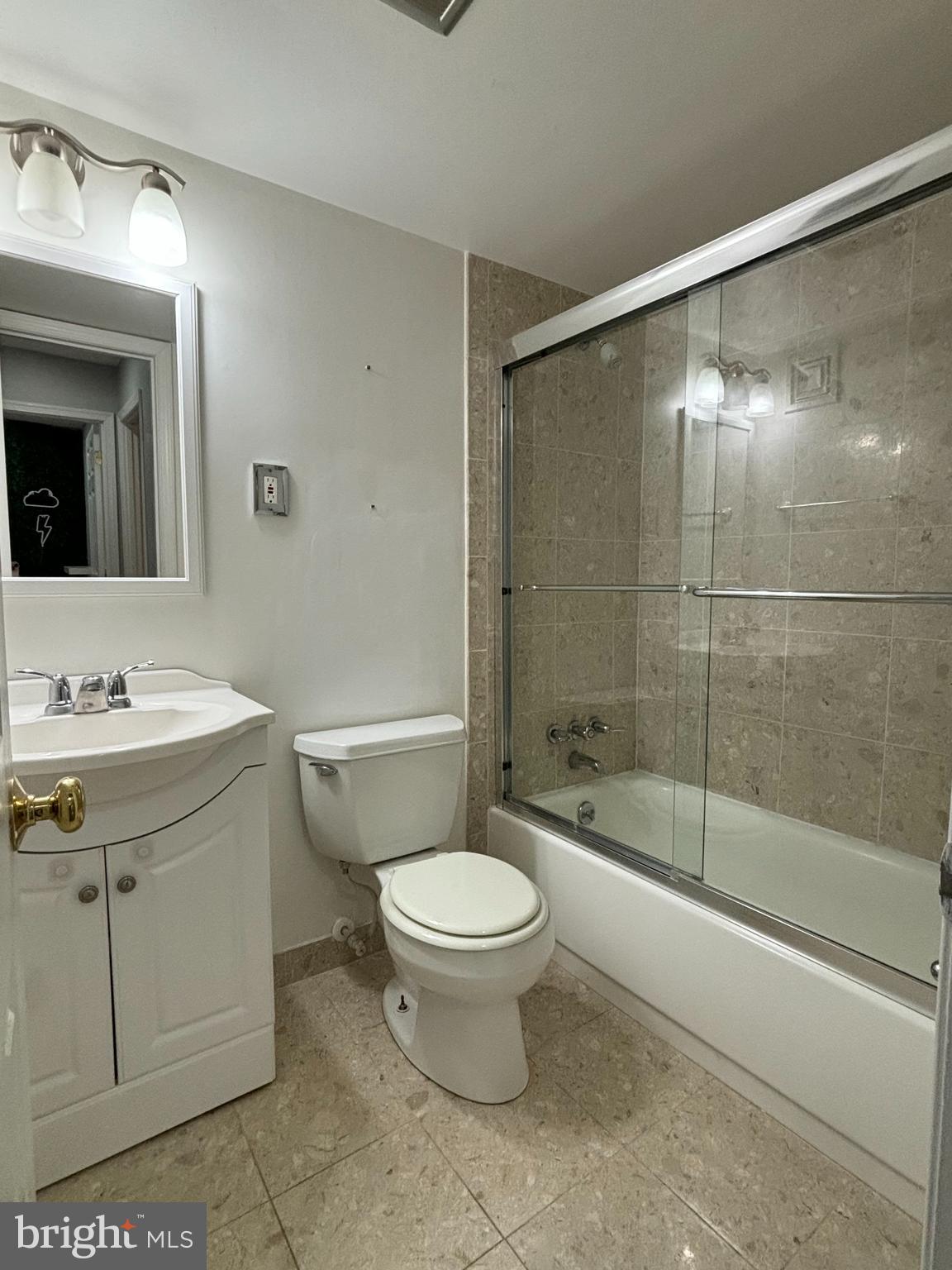 PLYMOUTH GARDENS - Residential Lease