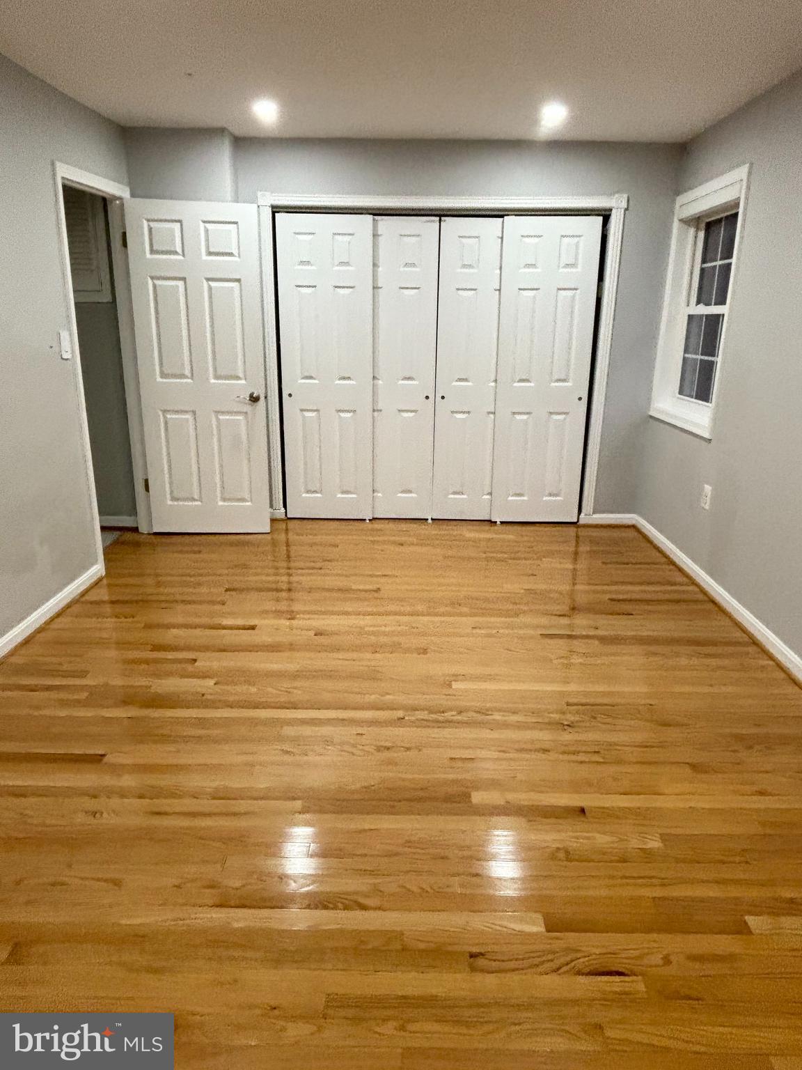 PLYMOUTH GARDENS - Residential Lease