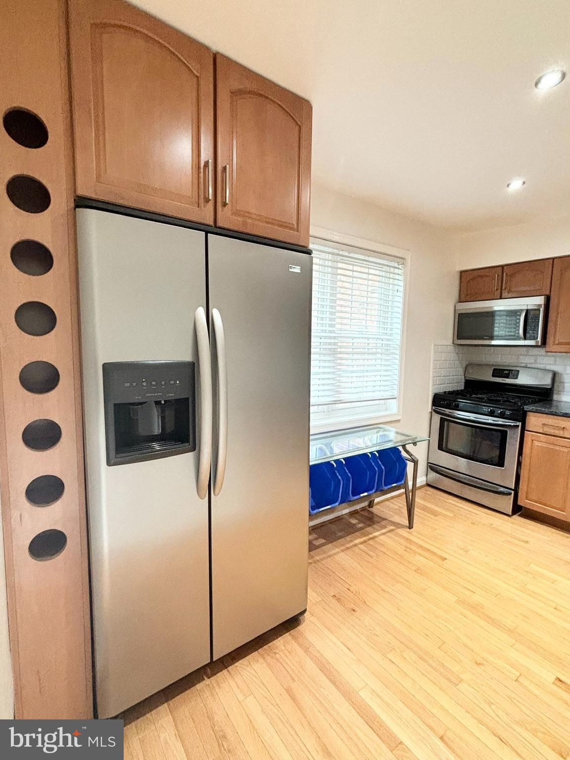 PLYMOUTH GARDENS - Residential Lease