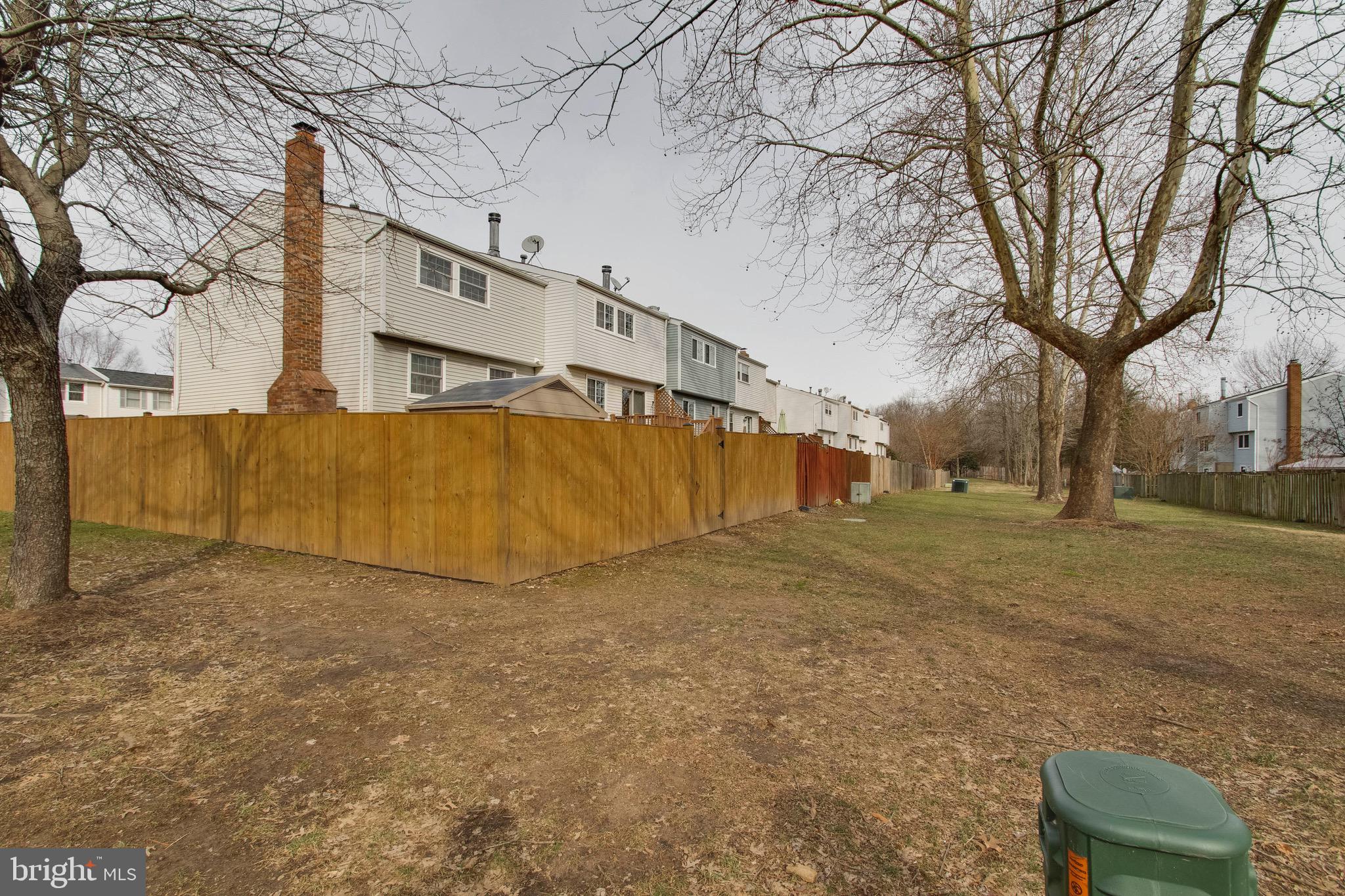 D EVEREUX WEST - Residential Lease