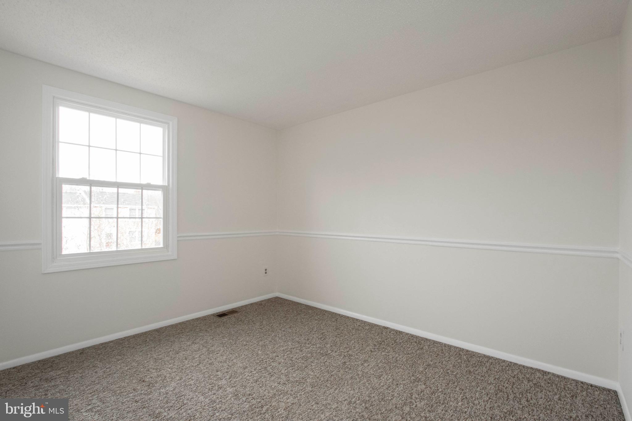 D EVEREUX WEST - Residential Lease