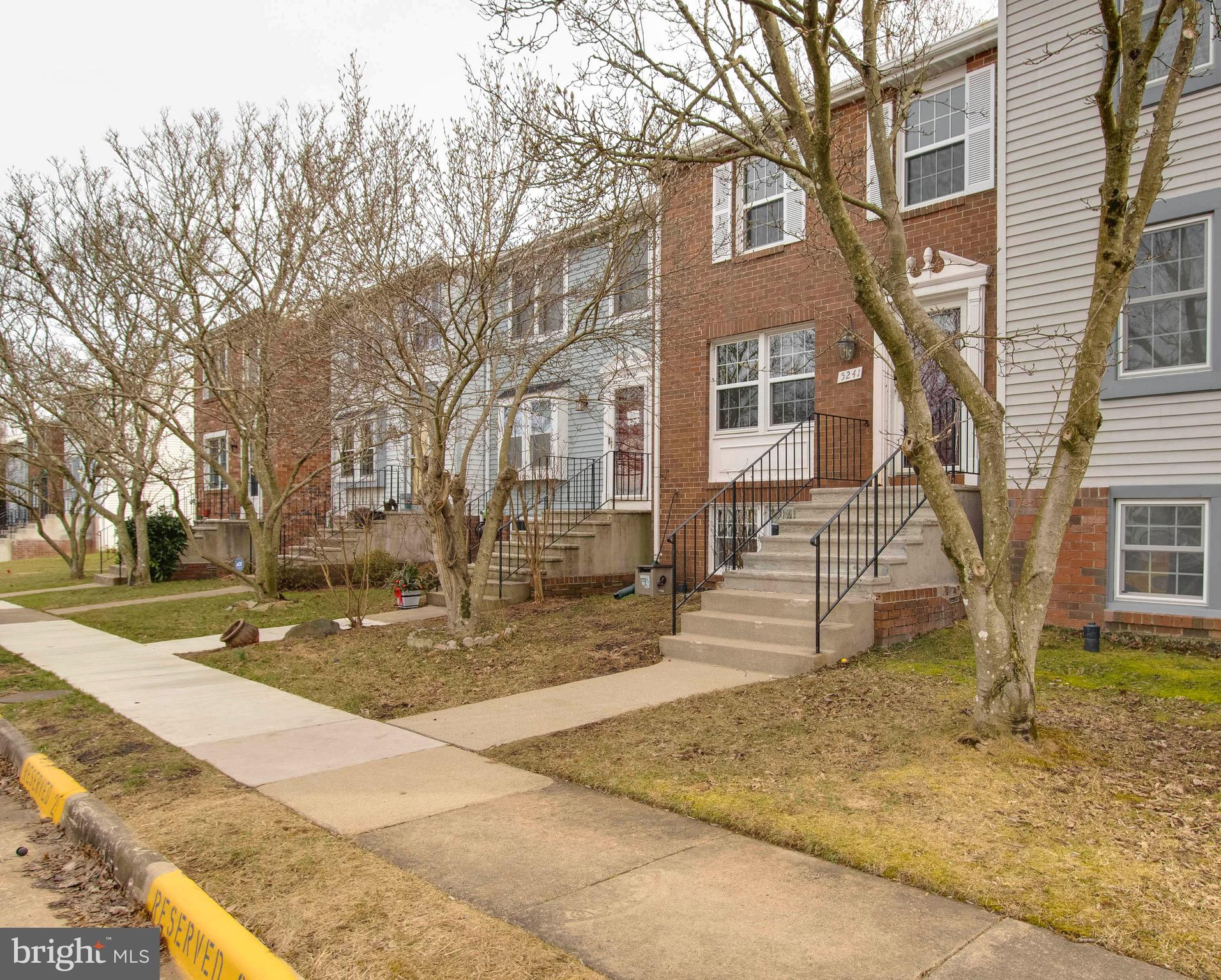 D EVEREUX WEST - Residential Lease