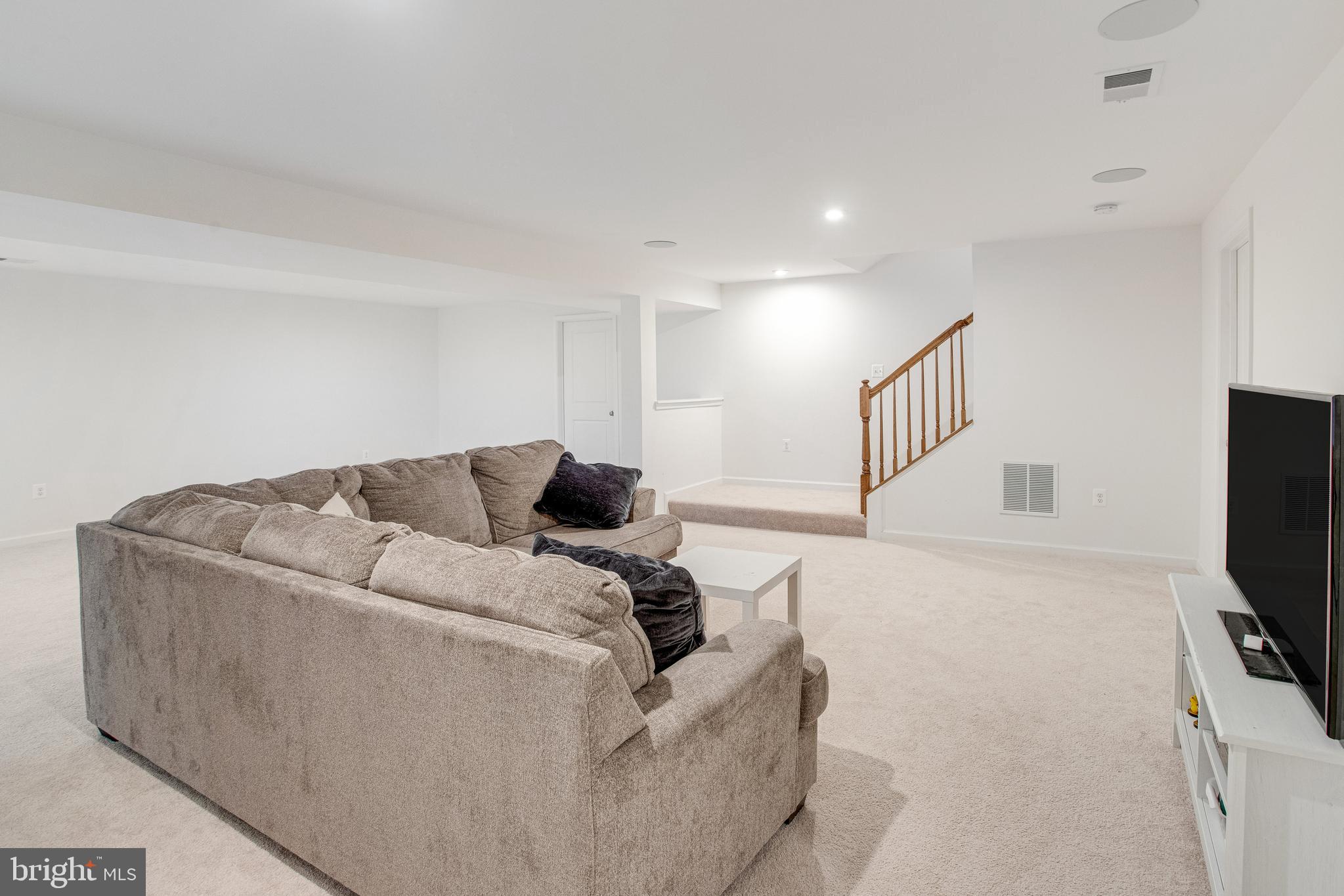 EMBREY MILL - Residential