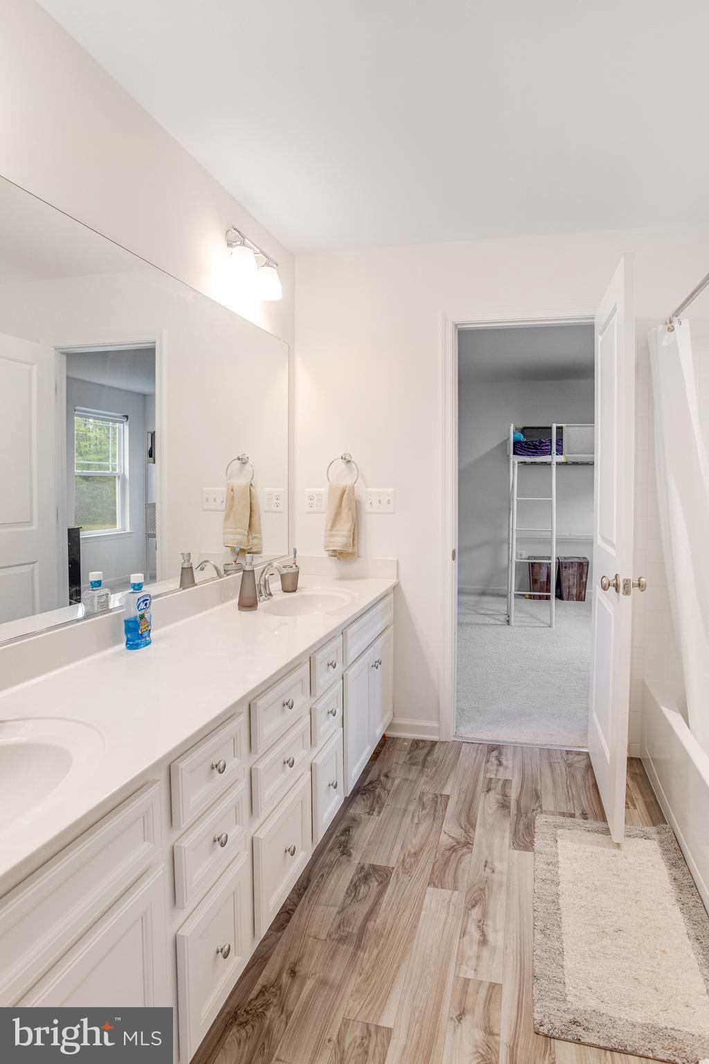 EMBREY MILL - Residential