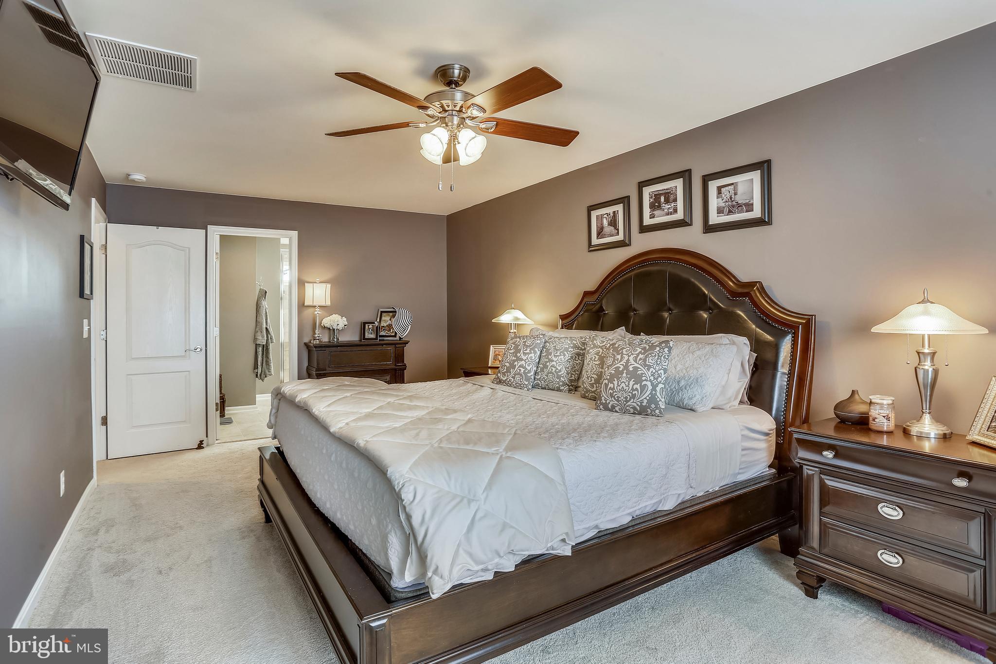 NORTH BROOK - Residential