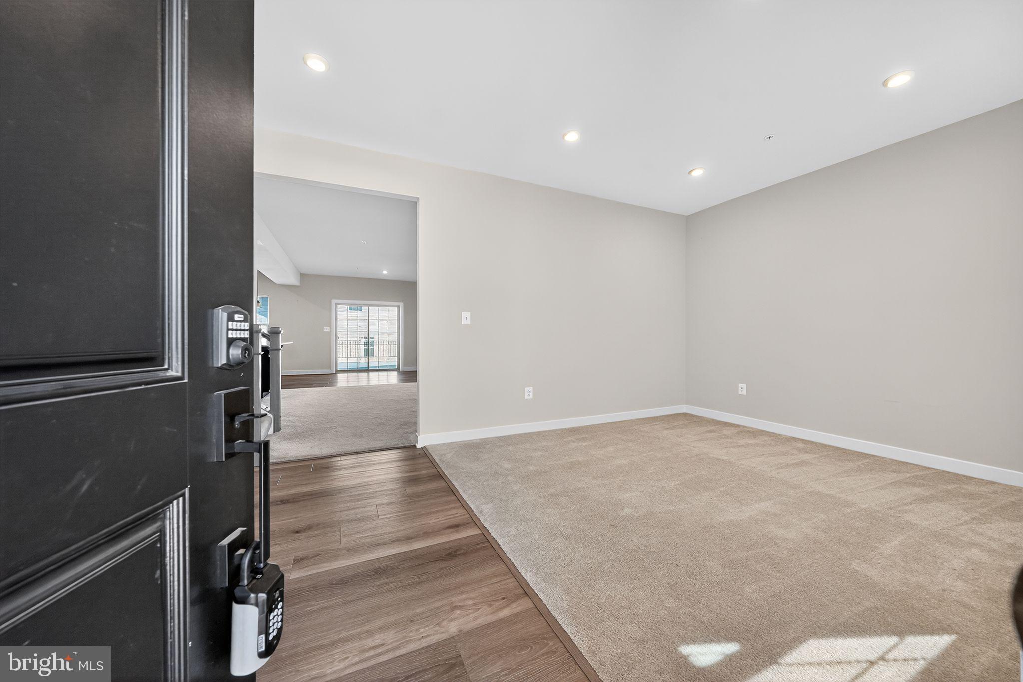 TIMOTHY BRANCH SINGLES - Residential